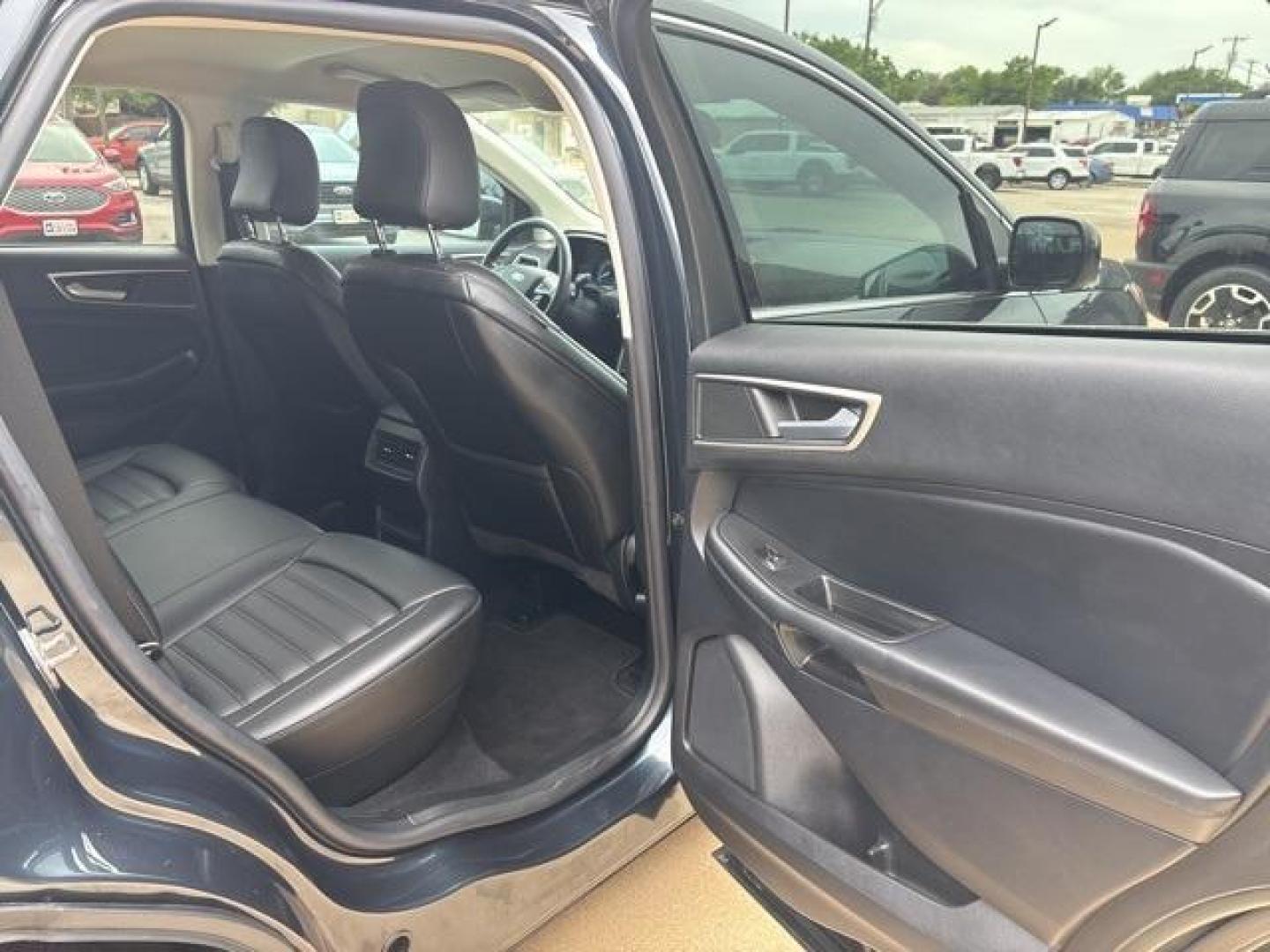 2022 Stone /Ebony Ford Edge SEL (2FMPK4J97NB) with an EcoBoost 2.0L I4 GTDi DOHC Turbocharged VCT engine, Automatic transmission, located at 1105 E Mulberry, Kaufman, TX, 75142, (972) 962-2151, 32.589550, -96.300926 - Stone 2022 Ford Edge 4D Sport Utility SEL AWD 8-Speed Automatic EcoBoost 2.0L I4 GTDi DOHC Turbocharged VCT AWD.<br><br><br>Odometer is 26120 miles below market average! 21/28 City/Highway MPG<br><br><br>Please call Paul Murrey Ford Inc. In Kaufman Texas A Family Dealership Since 1952 Serving the Da - Photo#20