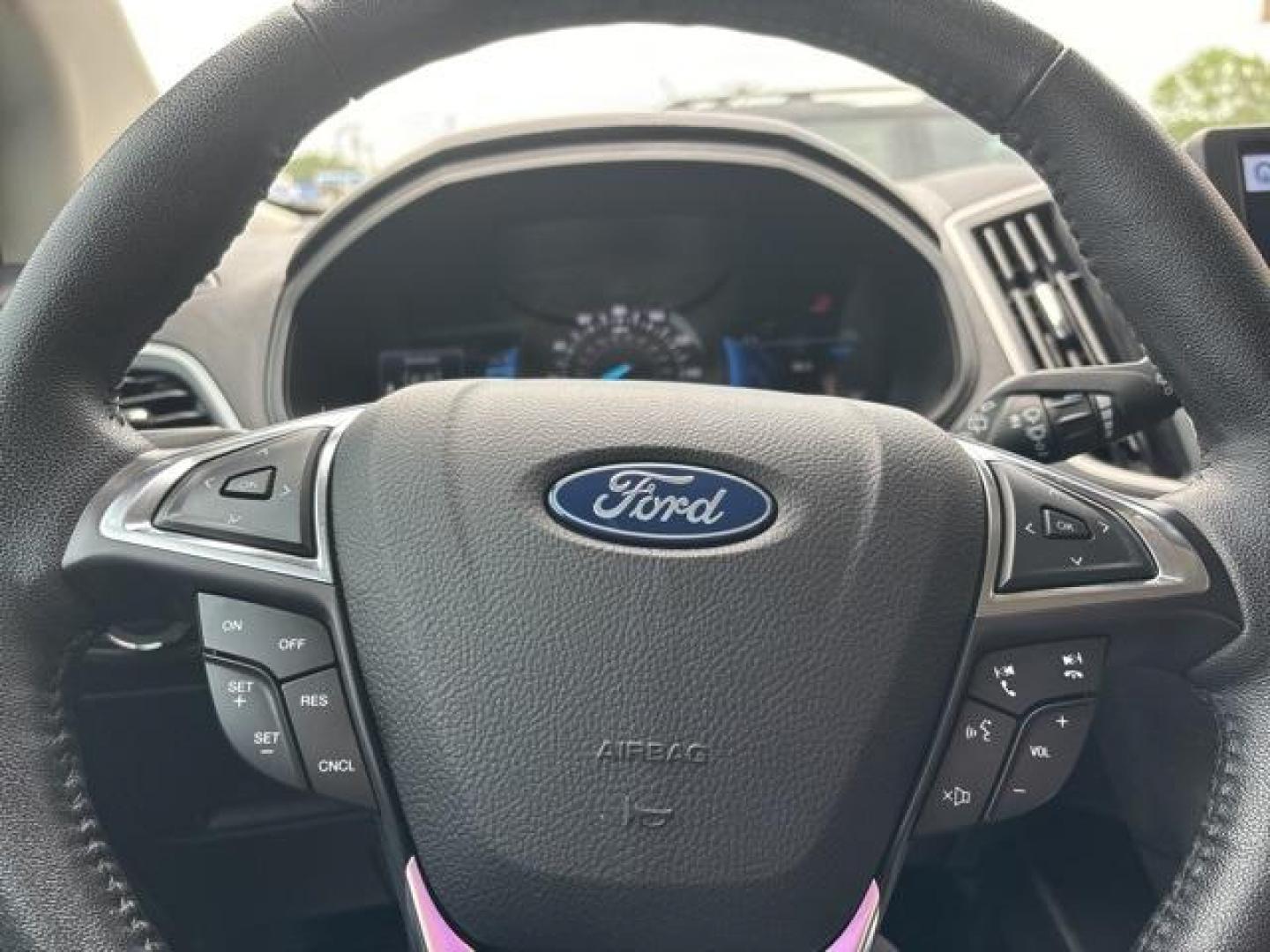 2022 Stone /Ebony Ford Edge SEL (2FMPK4J97NB) with an EcoBoost 2.0L I4 GTDi DOHC Turbocharged VCT engine, Automatic transmission, located at 1105 E Mulberry, Kaufman, TX, 75142, (972) 962-2151, 32.589550, -96.300926 - Stone 2022 Ford Edge 4D Sport Utility SEL AWD 8-Speed Automatic EcoBoost 2.0L I4 GTDi DOHC Turbocharged VCT AWD.<br><br><br>Odometer is 26120 miles below market average! 21/28 City/Highway MPG<br><br><br>Please call Paul Murrey Ford Inc. In Kaufman Texas A Family Dealership Since 1952 Serving the Da - Photo#23