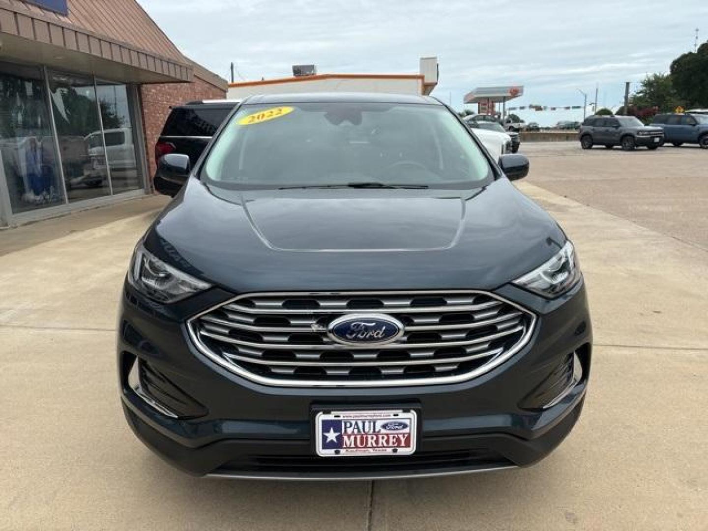 2022 Stone /Ebony Ford Edge SEL (2FMPK4J97NB) with an EcoBoost 2.0L I4 GTDi DOHC Turbocharged VCT engine, Automatic transmission, located at 1105 E Mulberry, Kaufman, TX, 75142, (972) 962-2151, 32.589550, -96.300926 - Stone 2022 Ford Edge 4D Sport Utility SEL AWD 8-Speed Automatic EcoBoost 2.0L I4 GTDi DOHC Turbocharged VCT AWD.<br><br><br>Odometer is 26120 miles below market average! 21/28 City/Highway MPG<br><br><br>Please call Paul Murrey Ford Inc. In Kaufman Texas A Family Dealership Since 1952 Serving the Da - Photo#7