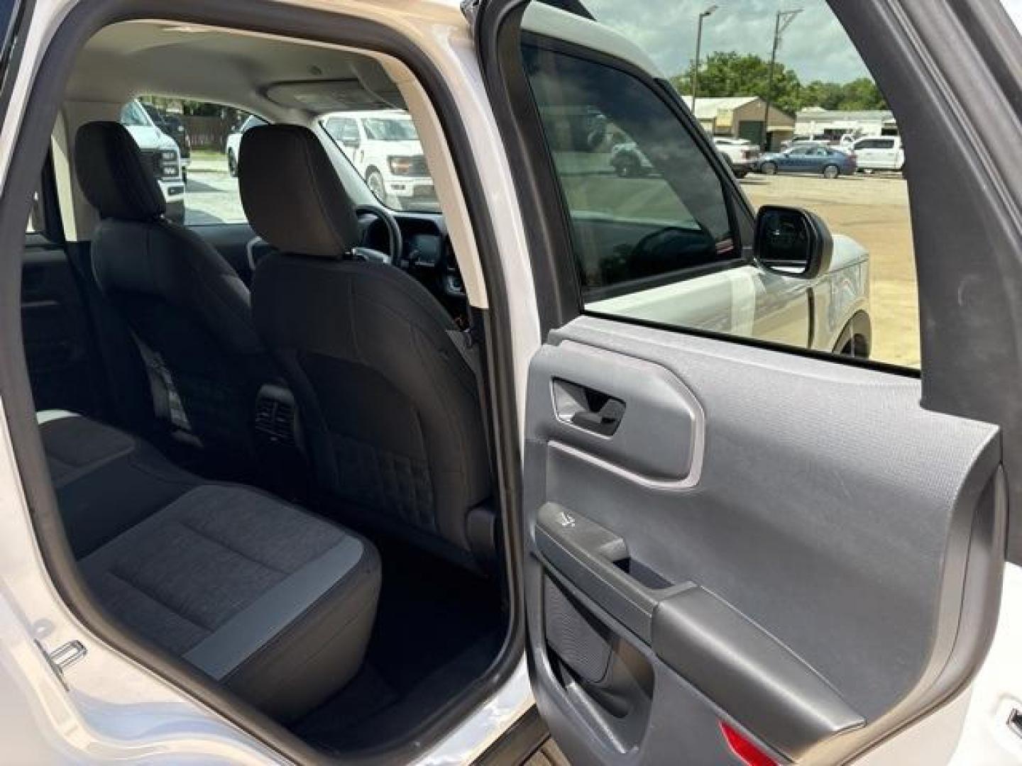 2022 Oxford White /Medium Dark Slate Ford Bronco Sport Big Bend (3FMCR9B64NR) with an 1.5L EcoBoost engine, Automatic transmission, located at 1105 E Mulberry, Kaufman, TX, 75142, (972) 962-2151, 32.589550, -96.300926 - Oxford White 2022 Ford Bronco Sport 4D Sport Utility Big Bend 4WD 8-Speed Automatic 1.5L EcoBoost<br><br><br>25/28 City/Highway MPG<br><br><br>Please call Paul Murrey Ford Inc. In Kaufman Texas A Family Dealership Since 1952 Serving the Dallas Fort Worth and East Texas areas for over 70 years. Pleas - Photo#20