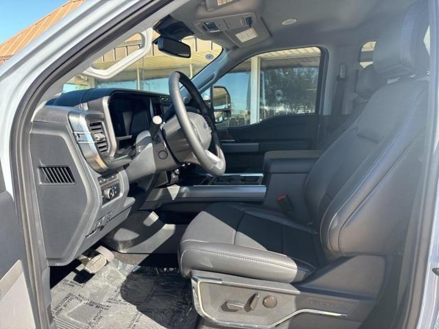 2024 Glacier Gray Metallic Tri-Coat /Black Onyx Ford F-250SD Lariat (1FT8W2BT2RE) with an Power Stroke 6.7L V8 DI 32V OHV Turbodiesel engine, Automatic transmission, located at 1105 E Mulberry, Kaufman, TX, 75142, (972) 962-2151, 32.589550, -96.300926 - Photo#10