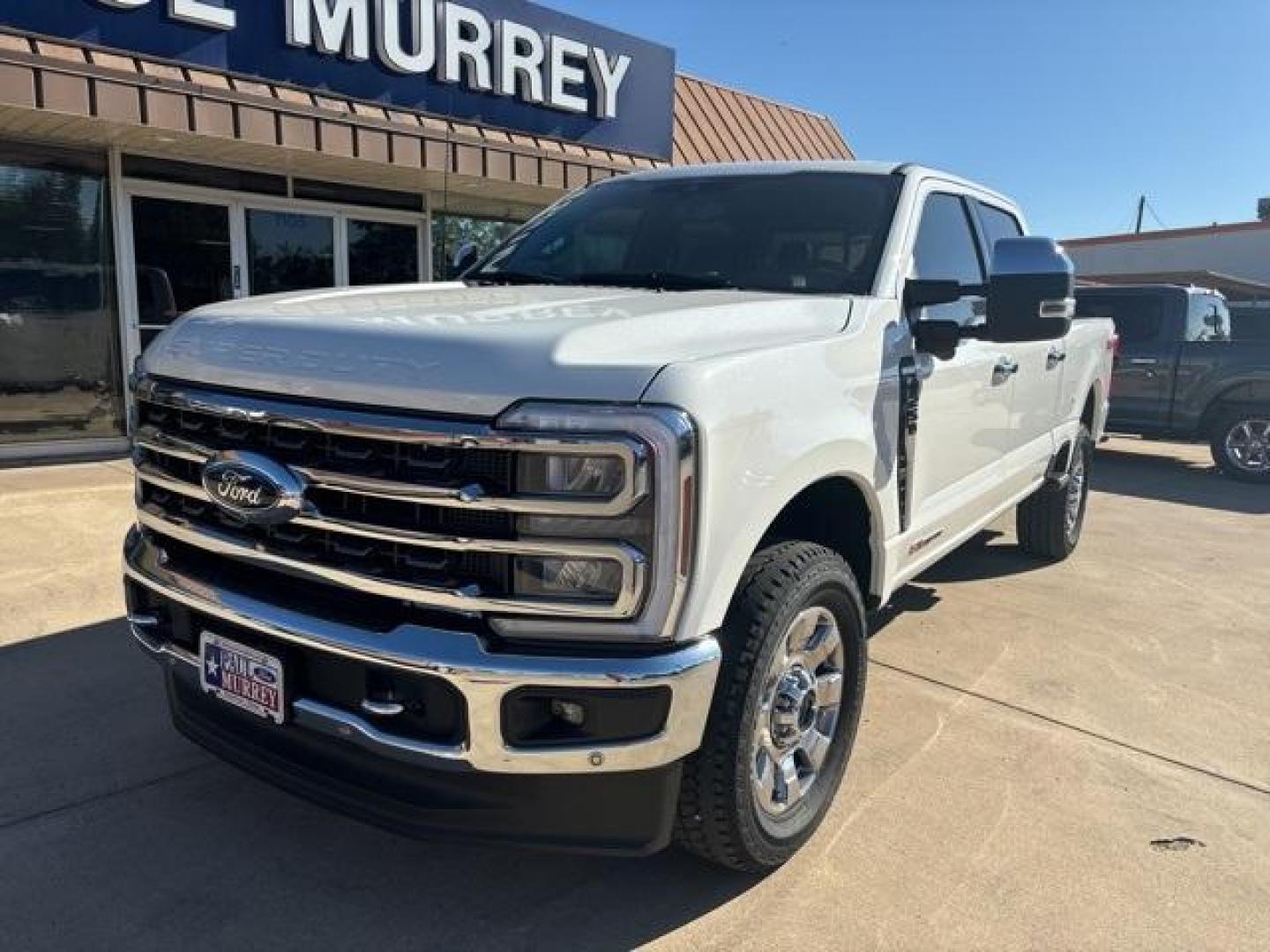 2024 Star White Metallic Tri-Coat /Java Ford F-250SD (1FT8W2BM2RE) with an 6.7L High Output Power Stroke V8 Diesel engine, Automatic transmission, located at 1105 E Mulberry, Kaufman, TX, 75142, (972) 962-2151, 32.589550, -96.300926 - Star White Metallic Tri-Coat 2024 Ford F-250SD 4D Crew Cab 4WD 10-Speed Automatic 6.7L High Output Power Stroke V8 Diesel 4WD.<br><br><br>Please call Paul Murrey Ford Inc. In Kaufman Texas A Family Dealership Since 1952 Serving the Dallas Fort Worth and East Texas areas for over 70 years. Please cal - Photo#1