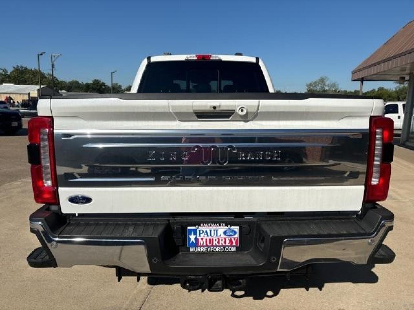 2024 Star White Metallic Tri-Coat /Java Ford F-250SD (1FT8W2BM2RE) with an 6.7L High Output Power Stroke V8 Diesel engine, Automatic transmission, located at 1105 E Mulberry, Kaufman, TX, 75142, (972) 962-2151, 32.589550, -96.300926 - Star White Metallic Tri-Coat 2024 Ford F-250SD 4D Crew Cab 4WD 10-Speed Automatic 6.7L High Output Power Stroke V8 Diesel 4WD.<br><br><br>Please call Paul Murrey Ford Inc. In Kaufman Texas A Family Dealership Since 1952 Serving the Dallas Fort Worth and East Texas areas for over 70 years. Please cal - Photo#4