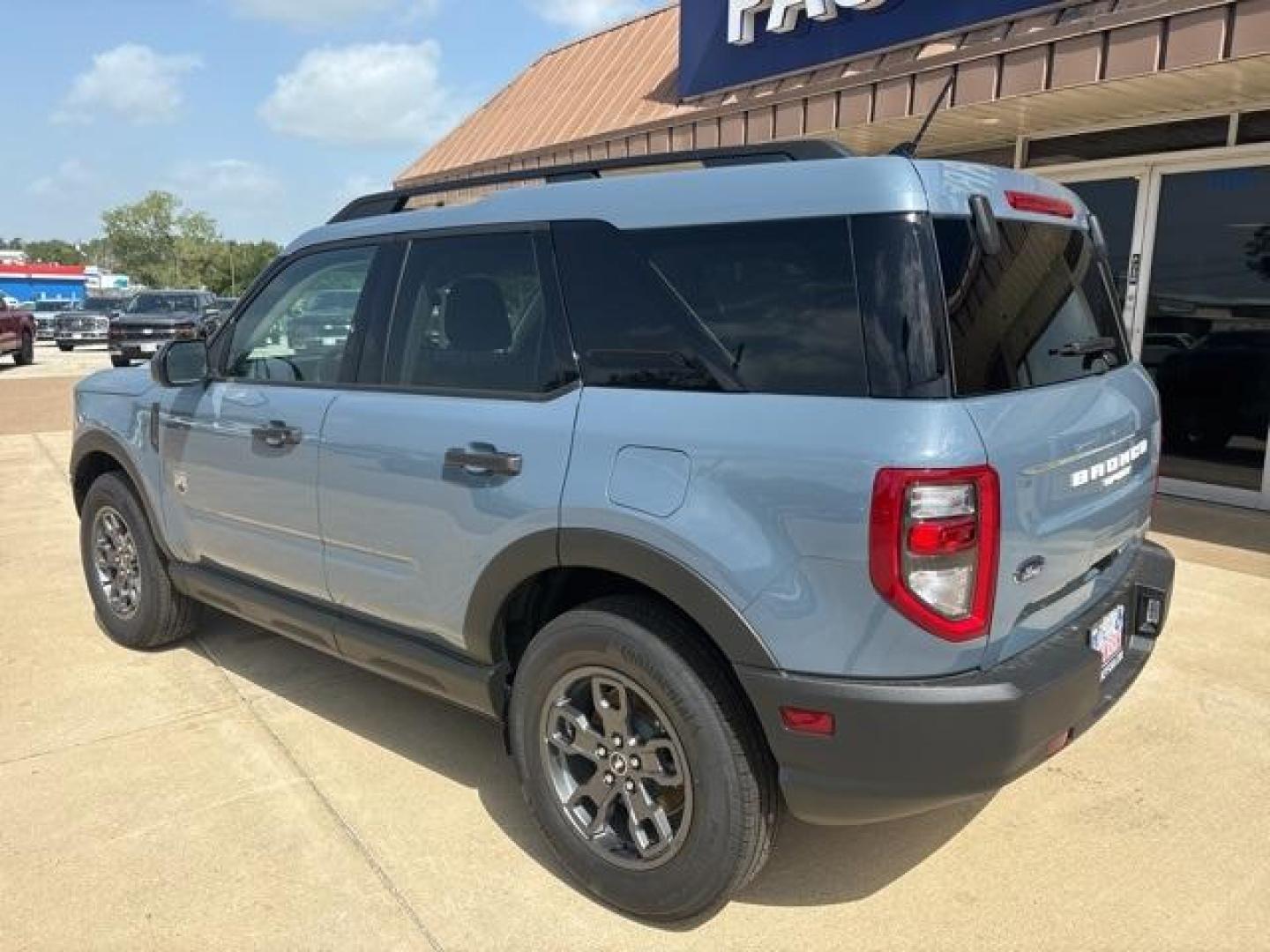 2024 Azure Gray Metallic Tri-Coat /Ebony Ford Bronco Sport Big Bend (3FMCR9B60RR) with an 1.5L EcoBoost engine, Automatic transmission, located at 1105 E Mulberry, Kaufman, TX, 75142, (972) 962-2151, 32.589550, -96.300926 - Photo#3