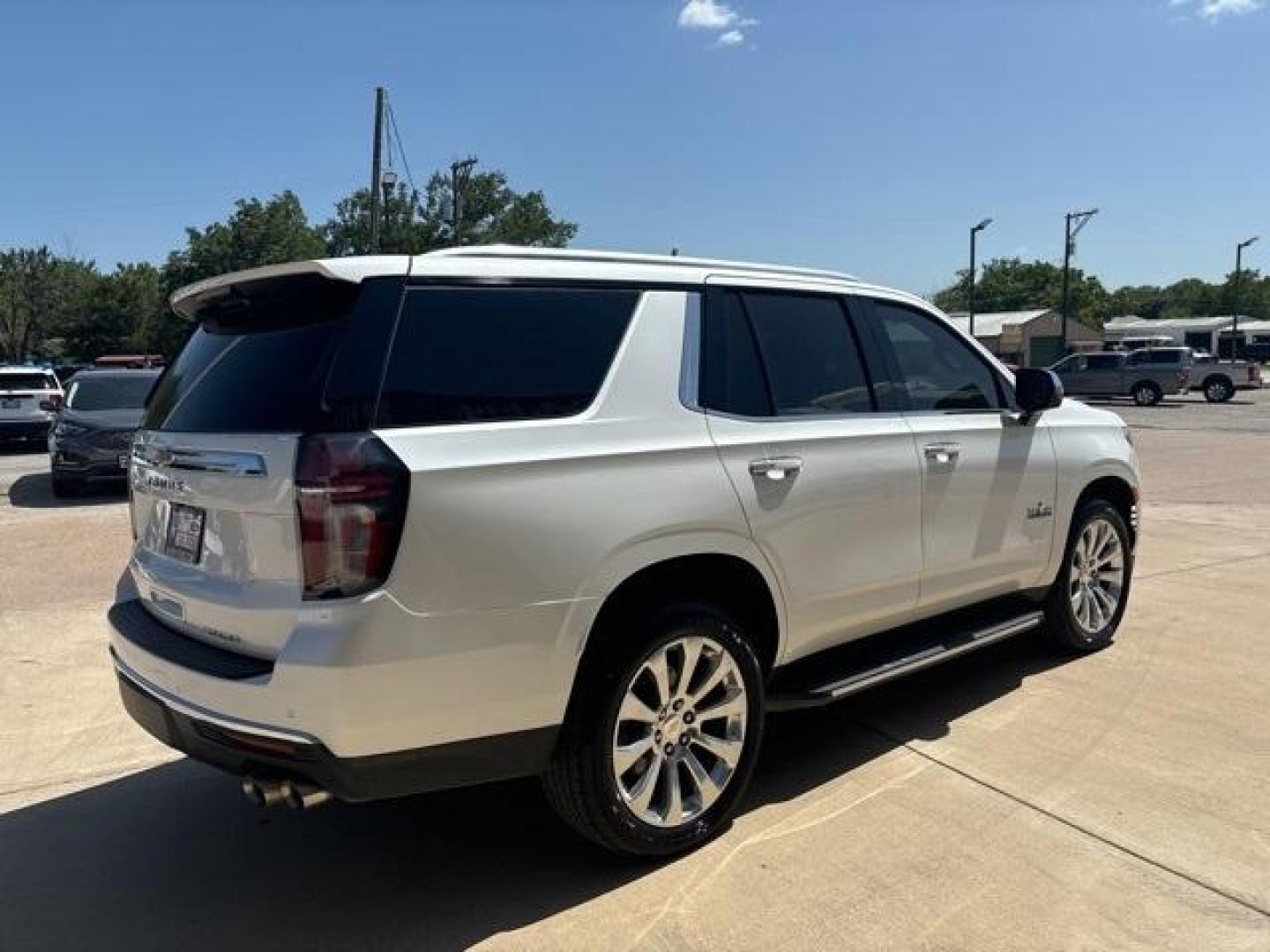 2021 Iridescent Pearl Tricoat /Jet Black/Maple Sugar Chevrolet Tahoe Premier (1GNSCSKD9MR) with an EcoTec3 5.3L V8 engine, Automatic transmission, located at 1105 E Mulberry, Kaufman, TX, 75142, (972) 962-2151, 32.589550, -96.300926 - Photo#5