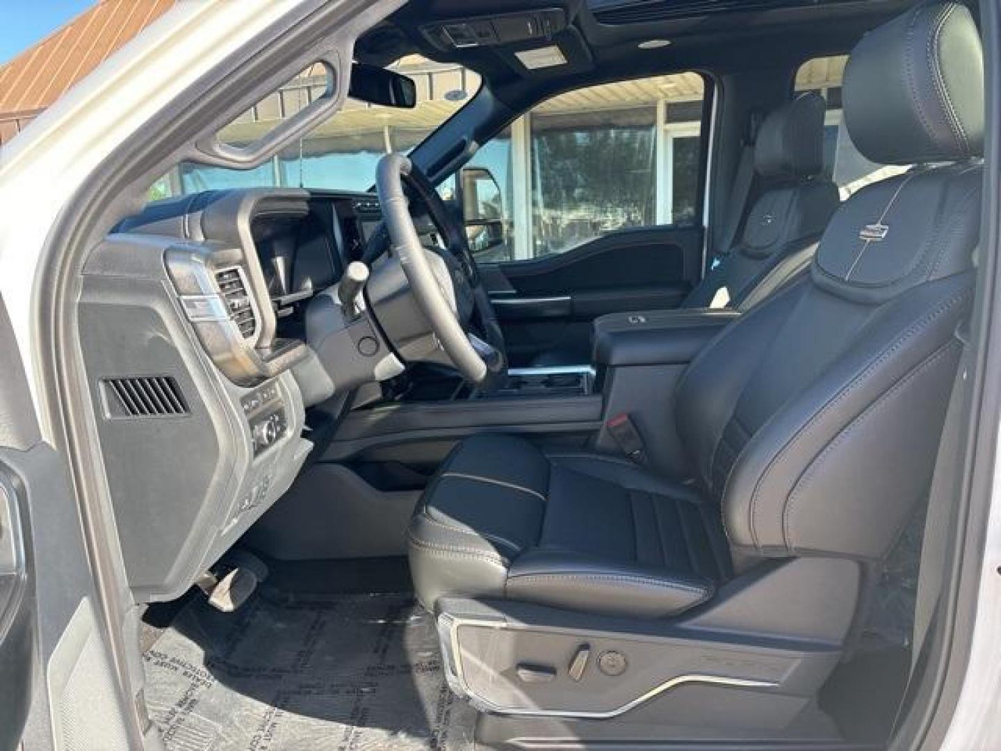 2024 Star White Metallic Tri-Coat /Black Onyx Ford F-250SD Platinum (1FT8W2BM1RE) with an 6.7L High Output Power Stroke V8 Diesel engine, Automatic transmission, located at 1105 E Mulberry, Kaufman, TX, 75142, (972) 962-2151, 32.589550, -96.300926 - Star White Metallic Tri-Coat 2024 Ford F-250SD 4D Crew Cab Platinum 4WD 10-Speed Automatic 6.7L High Output Power Stroke V8 Diesel 4WD.<br><br><br>Please call Paul Murrey Ford Inc. In Kaufman Texas A Family Dealership Since 1952 Serving the Dallas Fort Worth and East Texas areas for over 70 years. P - Photo#10