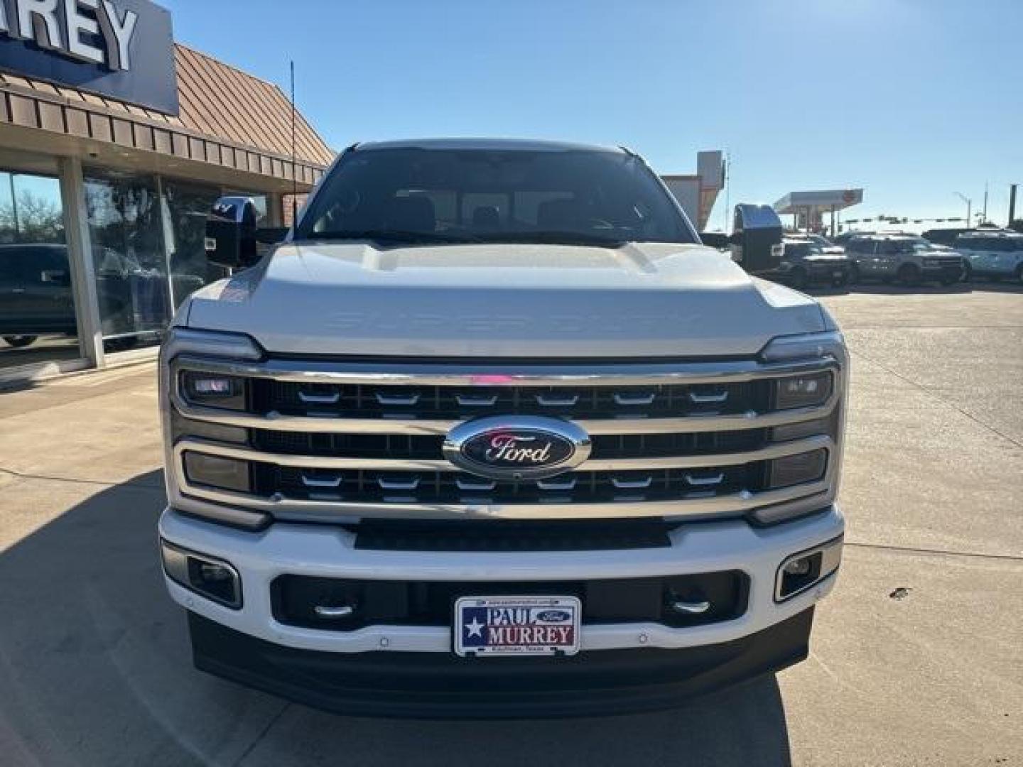 2024 Star White Metallic Tri-Coat /Black Onyx Ford F-250SD Platinum (1FT8W2BM1RE) with an 6.7L High Output Power Stroke V8 Diesel engine, Automatic transmission, located at 1105 E Mulberry, Kaufman, TX, 75142, (972) 962-2151, 32.589550, -96.300926 - Star White Metallic Tri-Coat 2024 Ford F-250SD 4D Crew Cab Platinum 4WD 10-Speed Automatic 6.7L High Output Power Stroke V8 Diesel 4WD.<br><br><br>Please call Paul Murrey Ford Inc. In Kaufman Texas A Family Dealership Since 1952 Serving the Dallas Fort Worth and East Texas areas for over 70 years. P - Photo#7