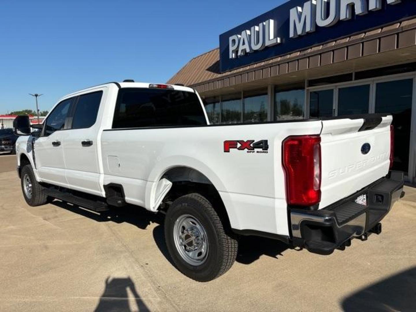 2024 Oxford White /Medium Dark Slate Ford F-250SD XL (1FT7W2BAXRE) with an 6.8L V8 engine, Automatic transmission, located at 1105 E Mulberry, Kaufman, TX, 75142, (972) 962-2151, 32.589550, -96.300926 - Oxford White 2024 Ford F-250SD 4D Crew Cab XL 4WD 10-Speed Automatic 6.8L V8 4WD.<br><br><br>Please call Paul Murrey Ford Inc. In Kaufman Texas A Family Dealership Since 1952 Serving the Dallas Fort Worth and East Texas areas for over 70 years. Please call 972-962-2151 www.murreyford.com www.usedcar - Photo#3