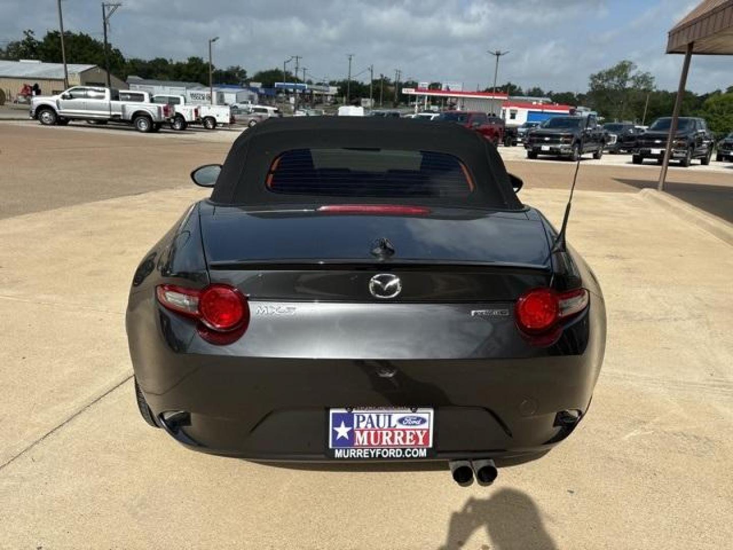 2020 Machine Gray Metallic /Black Mazda MX-5 Miata Club (JM1NDAC71L0) with an 2.0L 4-Cylinder DOHC 16V engine, Manual transmission, located at 1105 E Mulberry, Kaufman, TX, 75142, (972) 962-2151, 32.589550, -96.300926 - Machine Gray Metallic 2020 Mazda MX-5 Miata 2D Convertible Club RWD 6-Speed Manual 2.0L 4-Cylinder DOHC 16V Priced below KBB Fair Purchase Price!<br><br><br>26/34 City/Highway MPG<br><br><br>Please call Paul Murrey Ford Inc. In Kaufman Texas A Family Dealership Since 1952 Serving the Dallas Fort Wor - Photo#4