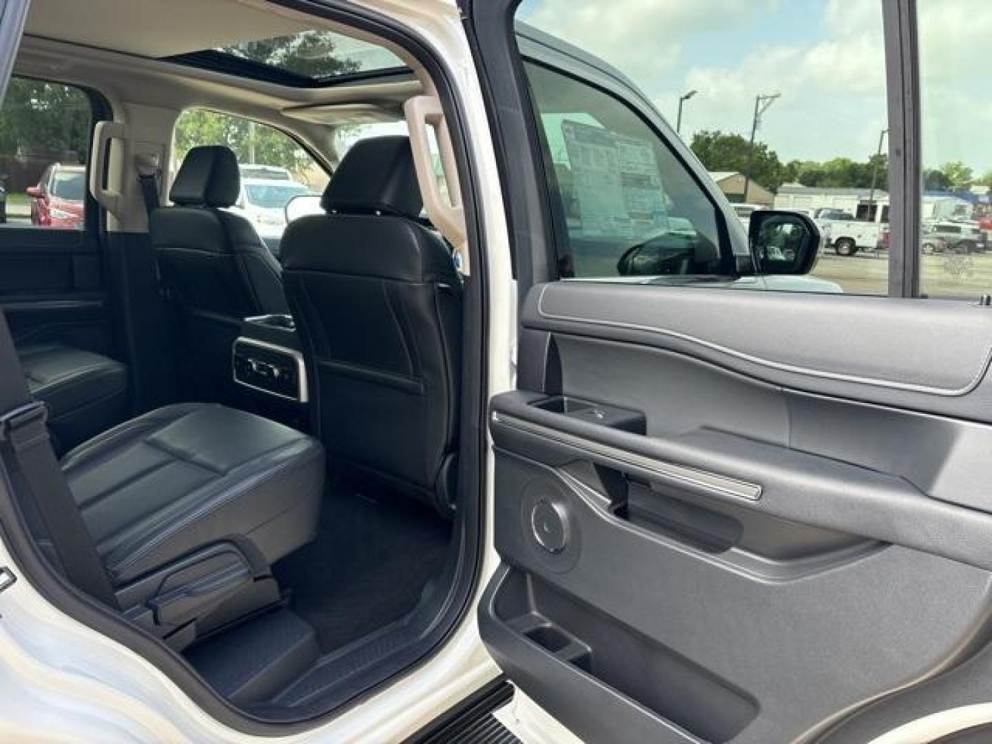 2024 Star White Metallic Tri-Coat /Black Onyx Ford Expedition XLT (1FMJU1H87RE) with an EcoBoost 3.5L V6 GTDi DOHC 24V Twin Turbocharged engine, Automatic transmission, located at 1105 E Mulberry, Kaufman, TX, 75142, (972) 962-2151, 32.589550, -96.300926 - Star White Metallic Tri-Coat 2024 Ford Expedition 4D Sport Utility XLT RWD 10-Speed Automatic EcoBoost 3.5L V6 GTDi DOHC 24V Twin Turbocharged<br><br><br>Please call Paul Murrey Ford Inc. In Kaufman Texas A Family Dealership Since 1952 Serving the Dallas Fort Worth and East Texas areas for over 70 y - Photo#22