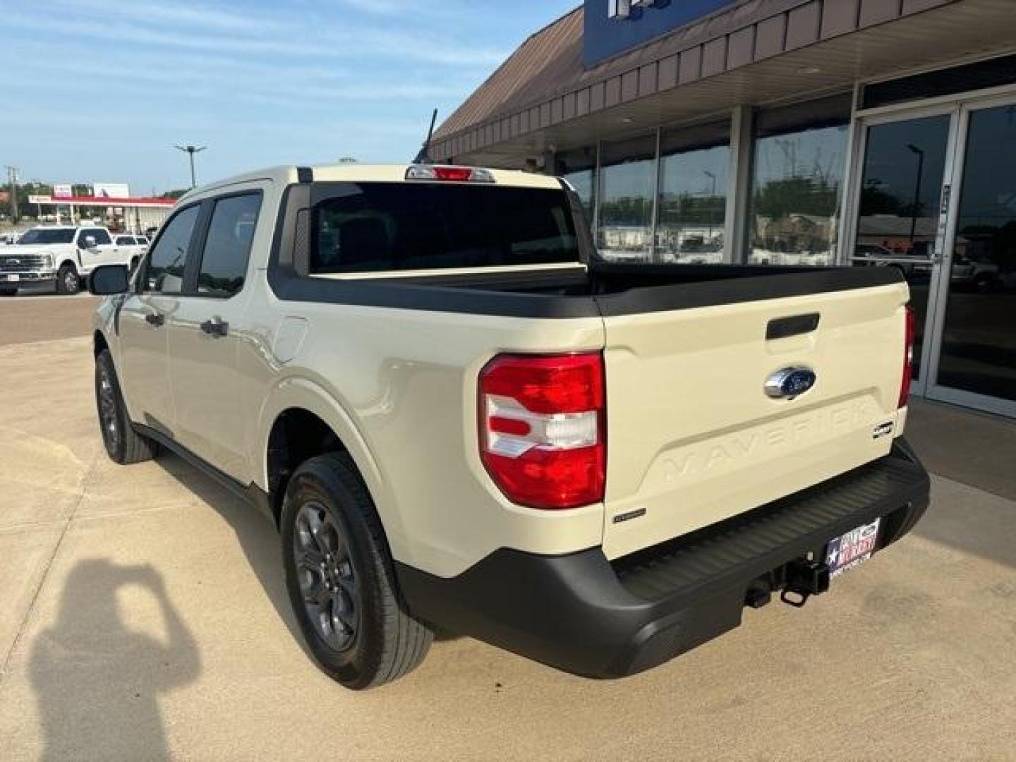 2024 Terrain /Blue Ford Maverick XLT (3FTTW8H30RR) with an 2.5L I-4 Hybrid engine, CVT transmission, located at 1105 E Mulberry, Kaufman, TX, 75142, (972) 962-2151, 32.589550, -96.300926 - Photo#4