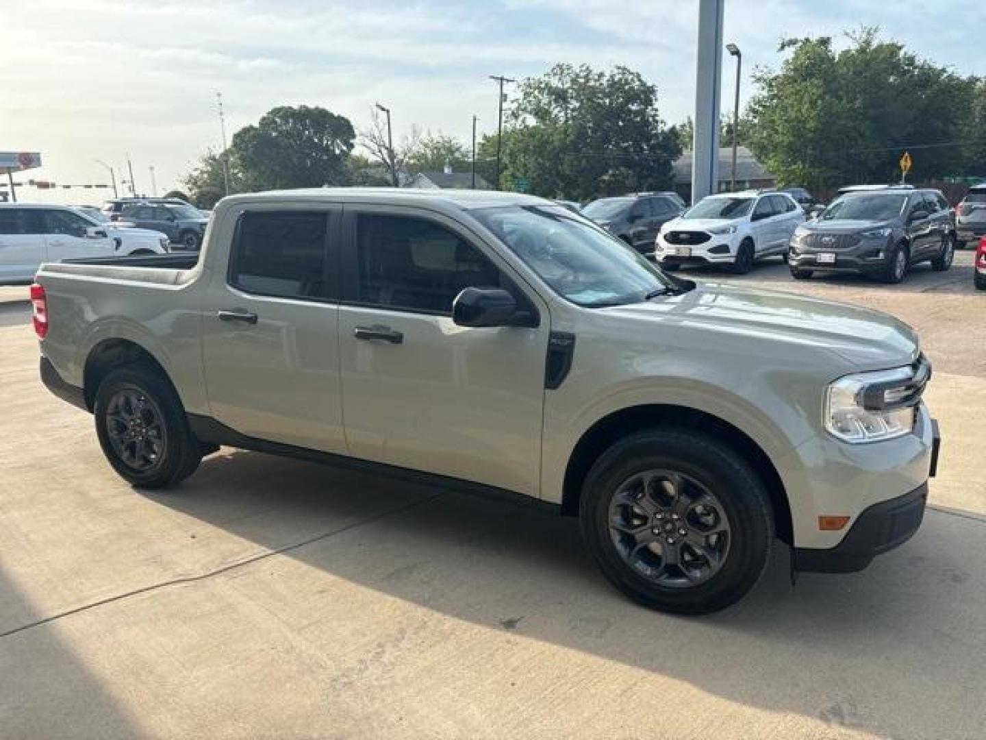 2024 Terrain /Blue Ford Maverick XLT (3FTTW8H30RR) with an 2.5L I-4 Hybrid engine, CVT transmission, located at 1105 E Mulberry, Kaufman, TX, 75142, (972) 962-2151, 32.589550, -96.300926 - Photo#7