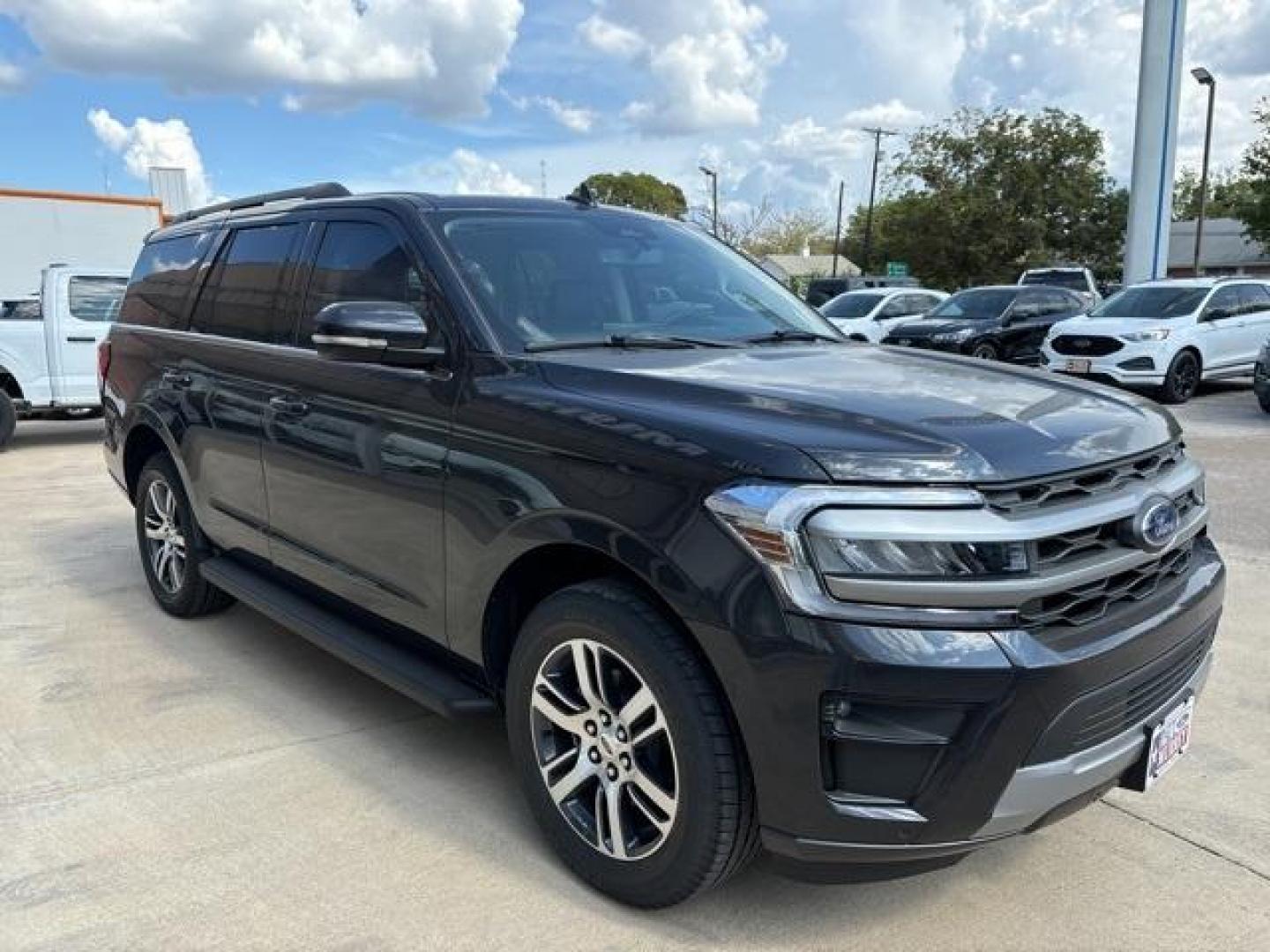 2024 Dark Matter Gray Metallic /Black Onyx Ford Expedition XLT (1FMJU1H82RE) with an EcoBoost 3.5L V6 GTDi DOHC 24V Twin Turbocharged engine, Automatic transmission, located at 1105 E Mulberry, Kaufman, TX, 75142, (972) 962-2151, 32.589550, -96.300926 - Dark Matter Gray Metallic 2024 Ford Expedition 4D Sport Utility XLT RWD 10-Speed Automatic EcoBoost 3.5L V6 GTDi DOHC 24V Twin Turbocharged<br><br><br>Please call Paul Murrey Ford Inc. In Kaufman Texas A Family Dealership Since 1952 Serving the Dallas Fort Worth and East Texas areas for over 70 year - Photo#6