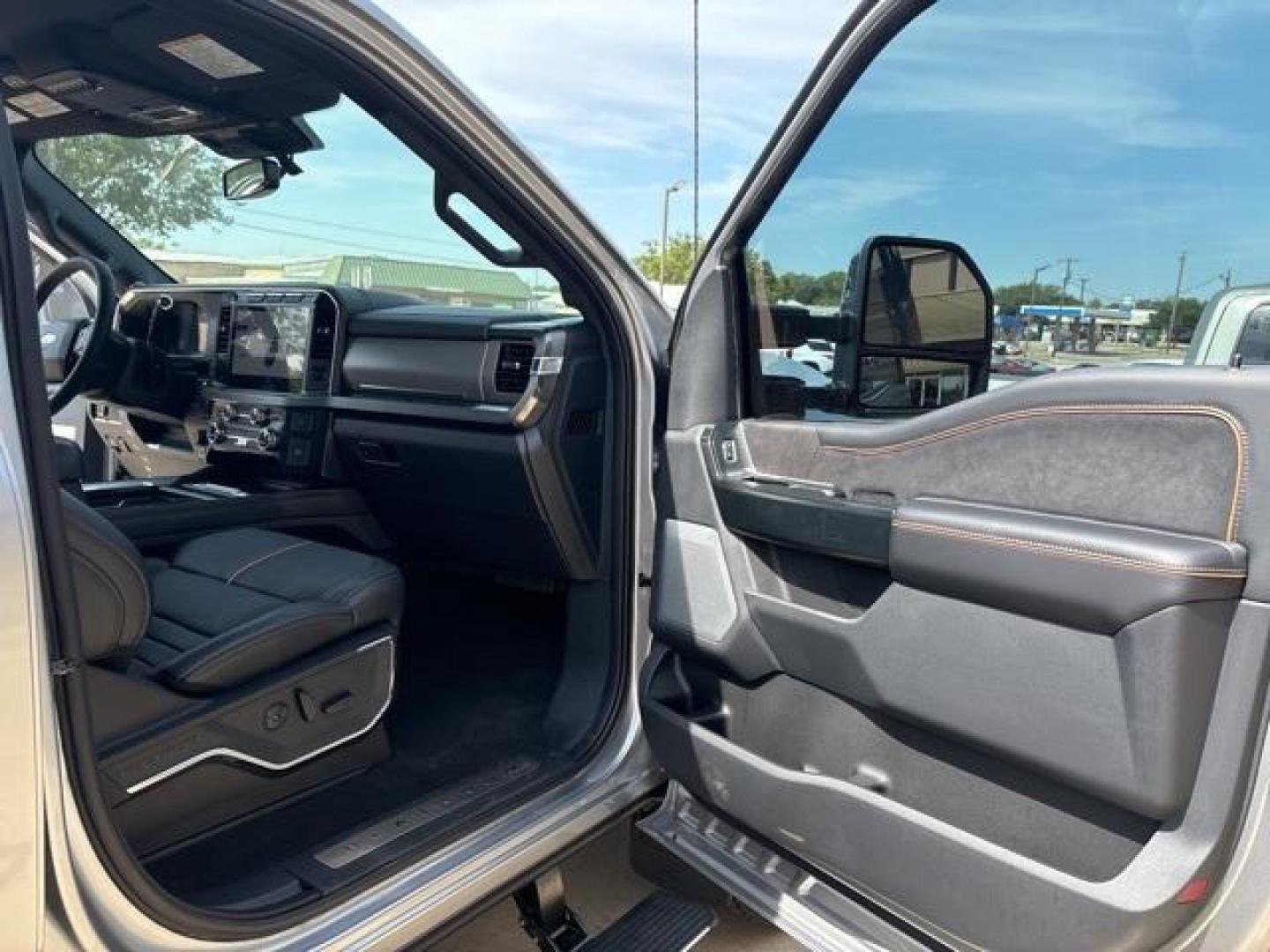 2024 Iconic Silver Metallic /Black Onyx Ford F-250SD Platinum (1FT8W2BM8RE) with an 6.7L High Output Power Stroke V8 Diesel engine, Automatic transmission, located at 1105 E Mulberry, Kaufman, TX, 75142, (972) 962-2151, 32.589550, -96.300926 - Iconic Silver Metallic 2024 Ford F-250SD 4D Crew Cab Platinum 4WD 10-Speed Automatic 6.7L High Output Power Stroke V8 Diesel 4WD.<br><br><br>Please call Paul Murrey Ford Inc. In Kaufman Texas A Family Dealership Since 1952 Serving the Dallas Fort Worth and East Texas areas for over 70 years. Please - Photo#19