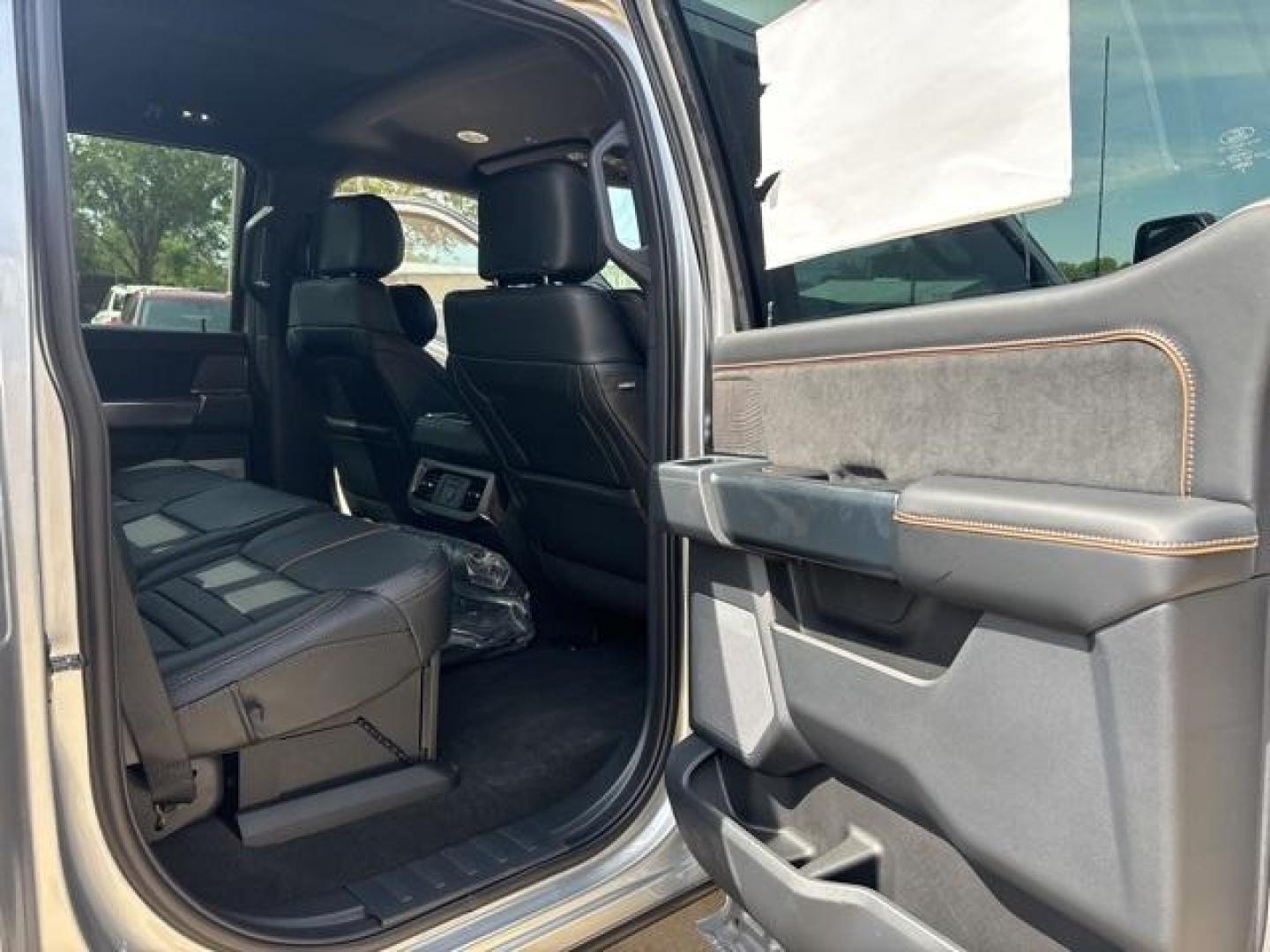 2024 Iconic Silver Metallic /Black Onyx Ford F-250SD Platinum (1FT8W2BM8RE) with an 6.7L High Output Power Stroke V8 Diesel engine, Automatic transmission, located at 1105 E Mulberry, Kaufman, TX, 75142, (972) 962-2151, 32.589550, -96.300926 - Iconic Silver Metallic 2024 Ford F-250SD 4D Crew Cab Platinum 4WD 10-Speed Automatic 6.7L High Output Power Stroke V8 Diesel 4WD.<br><br><br>Please call Paul Murrey Ford Inc. In Kaufman Texas A Family Dealership Since 1952 Serving the Dallas Fort Worth and East Texas areas for over 70 years. Please - Photo#23