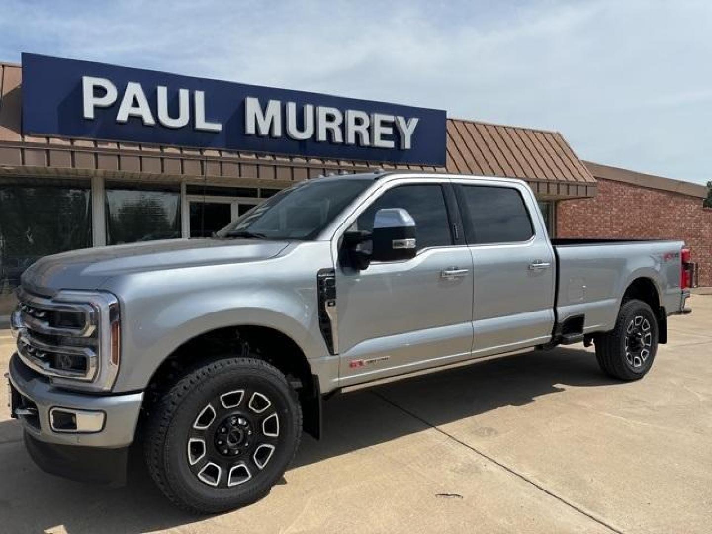 2024 Iconic Silver Metallic /Black Onyx Ford F-250SD Platinum (1FT8W2BM8RE) with an 6.7L High Output Power Stroke V8 Diesel engine, Automatic transmission, located at 1105 E Mulberry, Kaufman, TX, 75142, (972) 962-2151, 32.589550, -96.300926 - Iconic Silver Metallic 2024 Ford F-250SD 4D Crew Cab Platinum 4WD 10-Speed Automatic 6.7L High Output Power Stroke V8 Diesel 4WD.<br><br><br>Please call Paul Murrey Ford Inc. In Kaufman Texas A Family Dealership Since 1952 Serving the Dallas Fort Worth and East Texas areas for over 70 years. Please - Photo#2