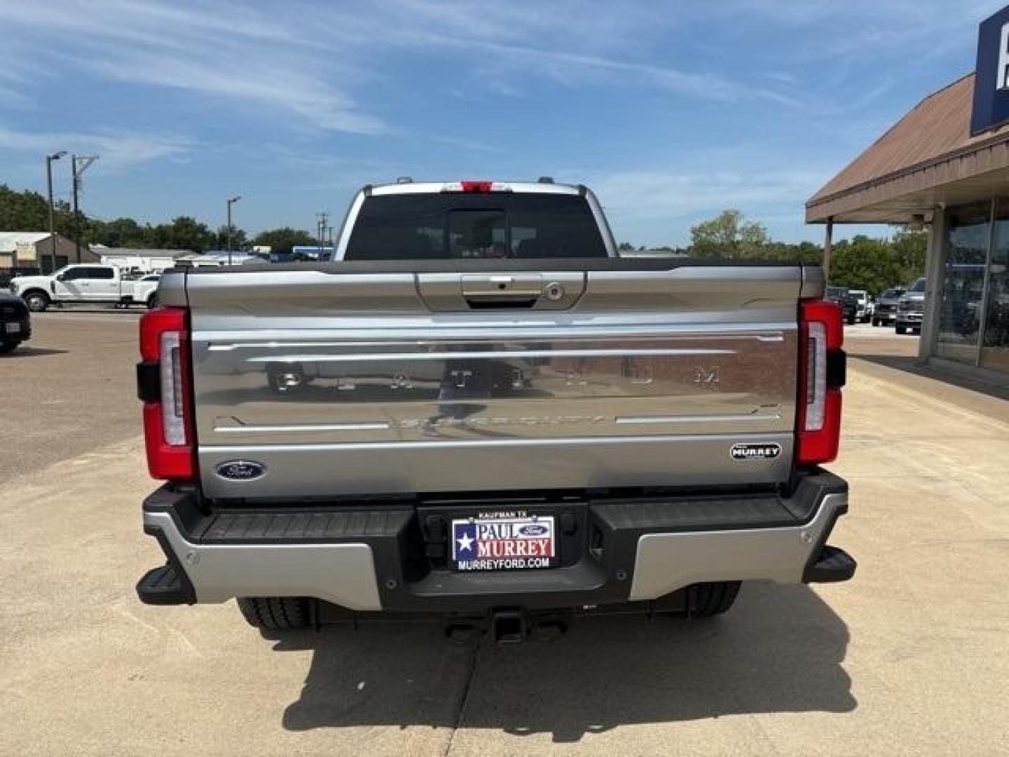 2024 Iconic Silver Metallic /Black Onyx Ford F-250SD Platinum (1FT8W2BM8RE) with an 6.7L High Output Power Stroke V8 Diesel engine, Automatic transmission, located at 1105 E Mulberry, Kaufman, TX, 75142, (972) 962-2151, 32.589550, -96.300926 - Iconic Silver Metallic 2024 Ford F-250SD 4D Crew Cab Platinum 4WD 10-Speed Automatic 6.7L High Output Power Stroke V8 Diesel 4WD.<br><br><br>Please call Paul Murrey Ford Inc. In Kaufman Texas A Family Dealership Since 1952 Serving the Dallas Fort Worth and East Texas areas for over 70 years. Please - Photo#4