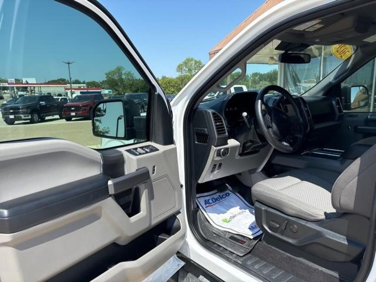 2020 Oxford White /Medium Earth Gray Ford F-150 XLT (1FTEW1E45LK) with an 3.5L V6 engine, Automatic transmission, located at 1105 E Mulberry, Kaufman, TX, 75142, (972) 962-2151, 32.589550, -96.300926 - Oxford White 2020 Ford F-150 4D SuperCrew XLT 4WD 10-Speed Automatic 3.5L V6 4WD.<br><br><br>Recent Arrival!<br><br><br>Please call Paul Murrey Ford Inc. In Kaufman Texas A Family Dealership Since 1952 Serving the Dallas Fort Worth and East Texas areas for over 70 years. Please call 972-962-2151 www - Photo#10