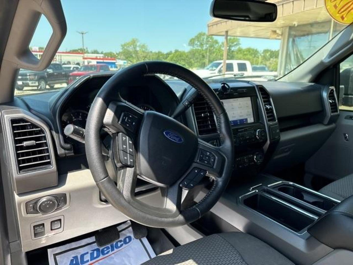 2020 Oxford White /Medium Earth Gray Ford F-150 XLT (1FTEW1E45LK) with an 3.5L V6 engine, Automatic transmission, located at 1105 E Mulberry, Kaufman, TX, 75142, (972) 962-2151, 32.589550, -96.300926 - Oxford White 2020 Ford F-150 4D SuperCrew XLT 4WD 10-Speed Automatic 3.5L V6 4WD.<br><br><br>Recent Arrival!<br><br><br>Please call Paul Murrey Ford Inc. In Kaufman Texas A Family Dealership Since 1952 Serving the Dallas Fort Worth and East Texas areas for over 70 years. Please call 972-962-2151 www - Photo#14