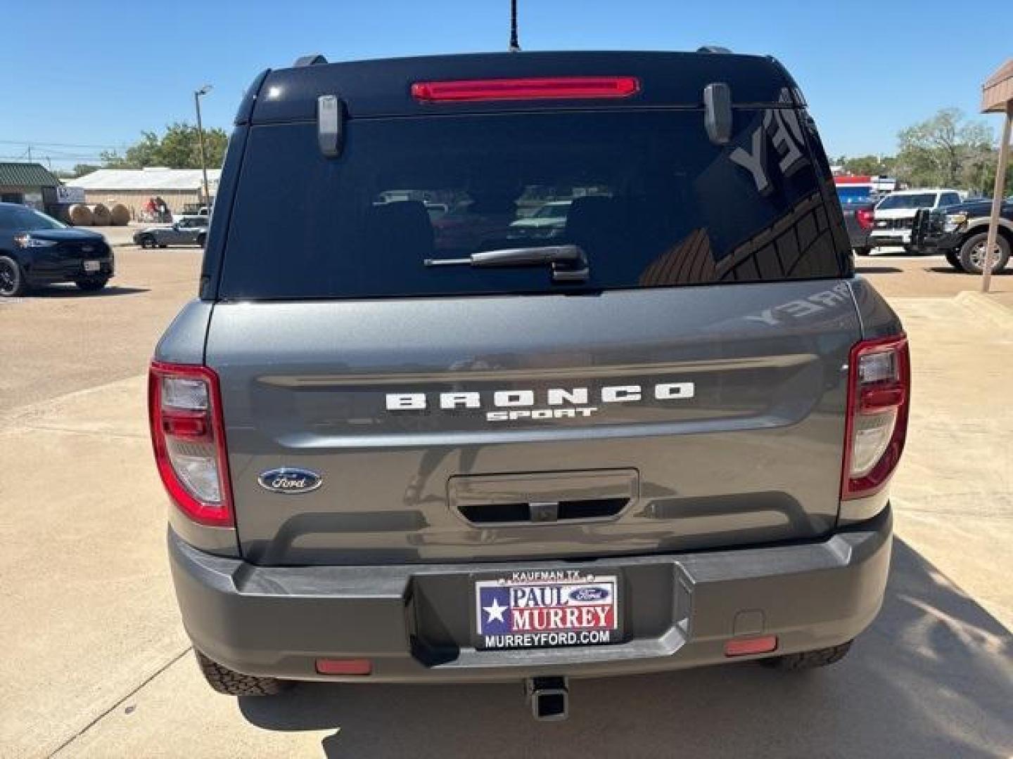 2024 Gray Ford Bronco Sport Badlands (3FMCR9D97RR) with an EcoBoost 2.0L I4 GTDi DOHC Turbocharged VCT engine, Automatic transmission, located at 1105 E Mulberry, Kaufman, TX, 75142, (972) 962-2151, 32.589550, -96.300926 - Gray 2024 Ford Bronco Sport 4D Sport Utility Badlands 4WD 8-Speed Automatic EcoBoost 2.0L I4 GTDi DOHC Turbocharged VCT<br><br>21/26 City/Highway MPG<br><br><br>Please call Paul Murrey Ford Inc. In Kaufman Texas A Family Dealership Since 1952 Serving the Dallas Fort Worth and East Texas areas for ov - Photo#4