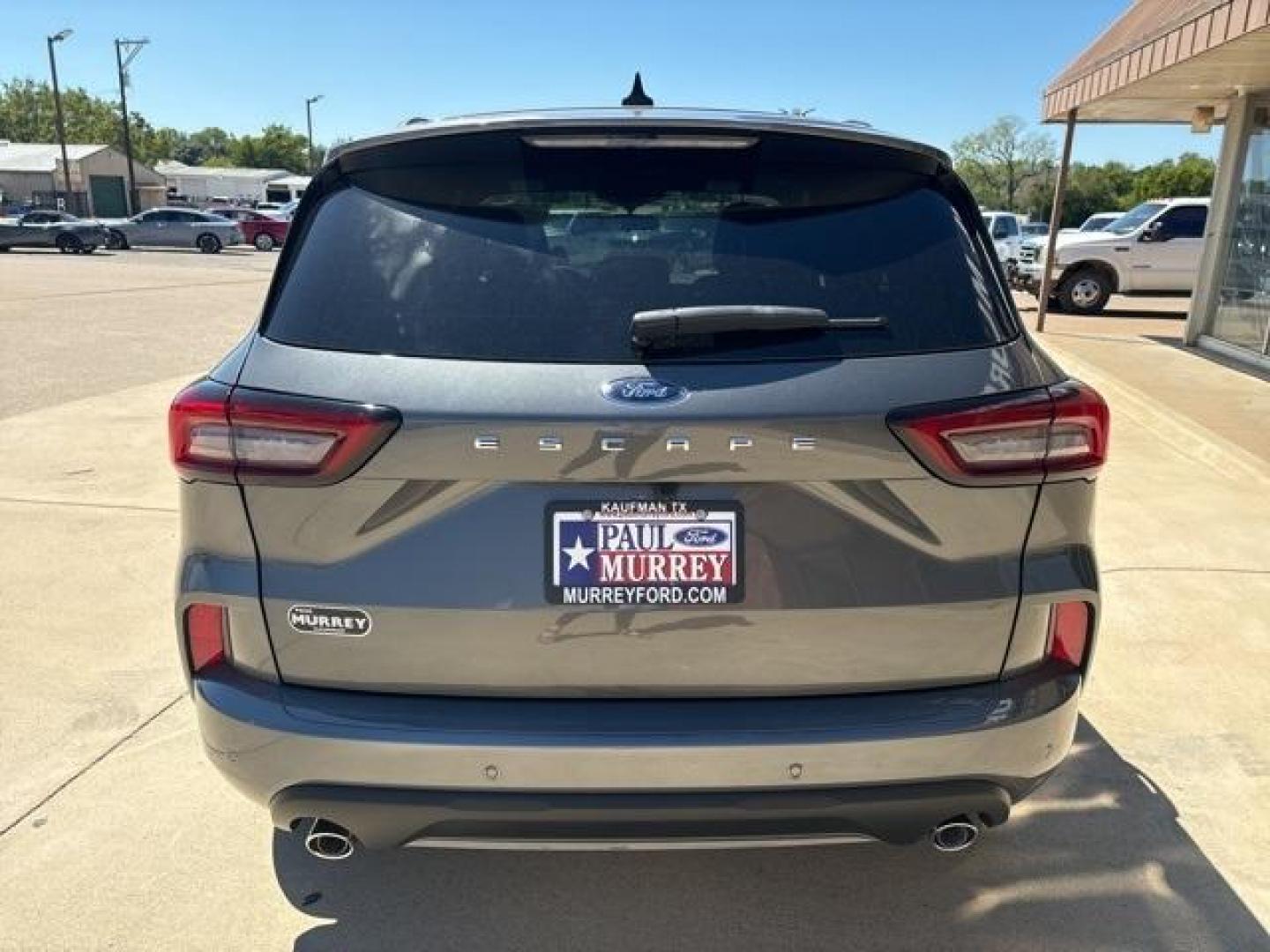 2024 Carbonized Gray Metallic /Ebony W/Red Stitch Ford Escape ST-Line (1FMCU0MN6RU) with an 1.5L EcoBoost engine, Automatic transmission, located at 1105 E Mulberry, Kaufman, TX, 75142, (972) 962-2151, 32.589550, -96.300926 - Carbonized Gray Metallic 2024 Ford Escape 4D Sport Utility ST-Line FWD 8-Speed Automatic 1.5L EcoBoost<br><br>27/34 City/Highway MPG<br><br><br>Please call Paul Murrey Ford Inc. In Kaufman Texas A Family Dealership Since 1952 Serving the Dallas Fort Worth and East Texas areas for over 70 years. Plea - Photo#5