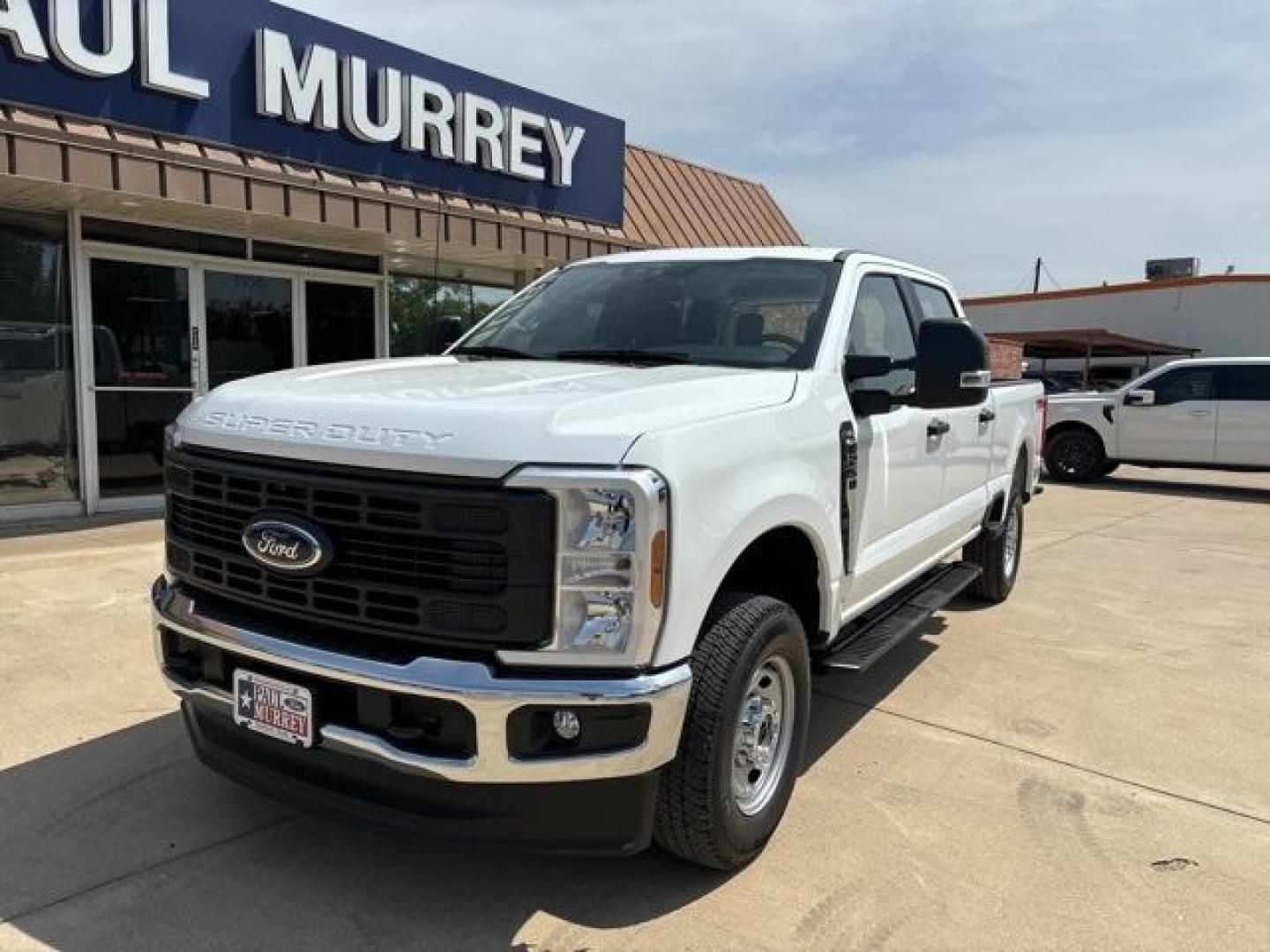 2024 Oxford White /Medium Dark Slate Ford F-250SD XL (1FT7W2BAXRE) with an 6.8L V8 engine, Automatic transmission, located at 1105 E Mulberry, Kaufman, TX, 75142, (972) 962-2151, 32.589550, -96.300926 - Photo#1