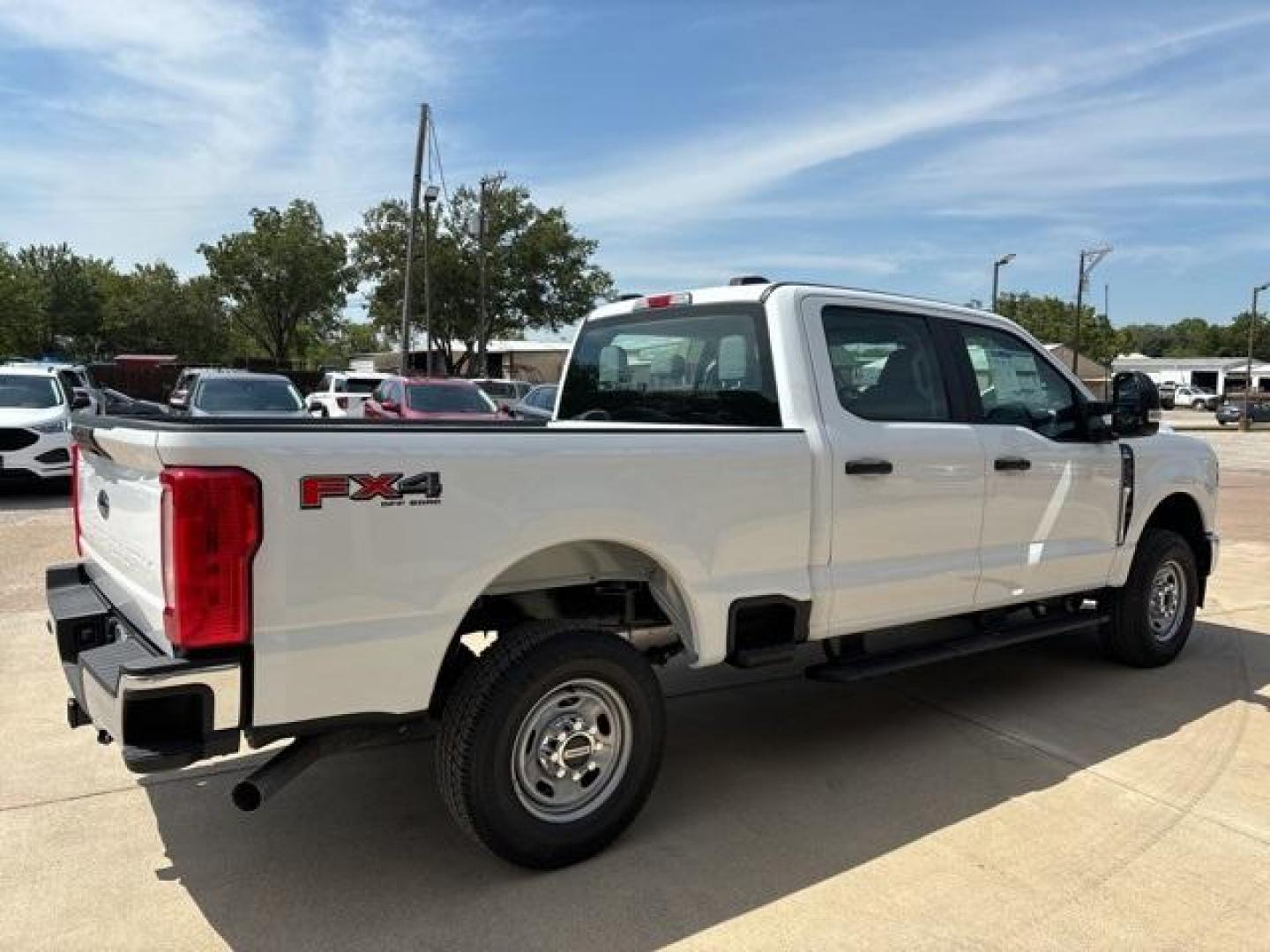 2024 Oxford White /Medium Dark Slate Ford F-250SD XL (1FT7W2BAXRE) with an 6.8L V8 engine, Automatic transmission, located at 1105 E Mulberry, Kaufman, TX, 75142, (972) 962-2151, 32.589550, -96.300926 - Photo#5