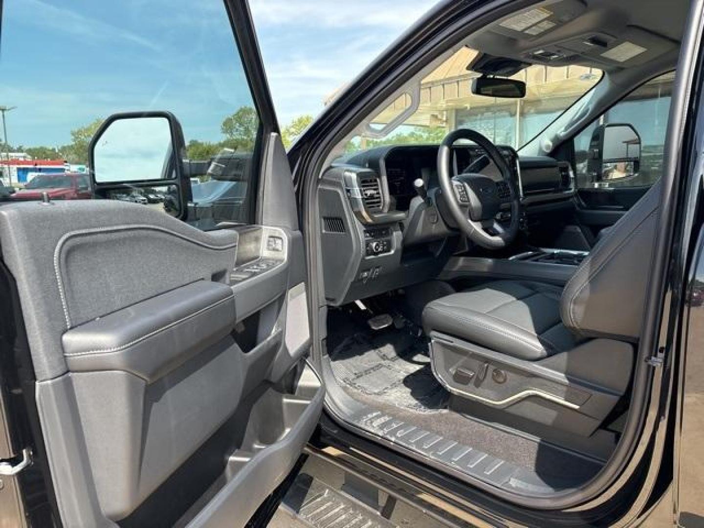 2024 Agate Black Metallic /Black Onyx Ford F-250SD Lariat (1FT8W2BT3RE) with an Power Stroke 6.7L V8 DI 32V OHV Turbodiesel engine, Automatic transmission, located at 1105 E Mulberry, Kaufman, TX, 75142, (972) 962-2151, 32.589550, -96.300926 - Agate Black Metallic 2024 Ford F-250SD 4D Extended Cab Lariat 4WD 10-Speed Automatic Power Stroke 6.7L V8 DI 32V OHV Turbodiesel 4WD.<br><br><br>Please call Paul Murrey Ford Inc. In Kaufman Texas A Family Dealership Since 1952 Serving the Dallas Fort Worth and East Texas areas for over 70 years. Ple - Photo#9