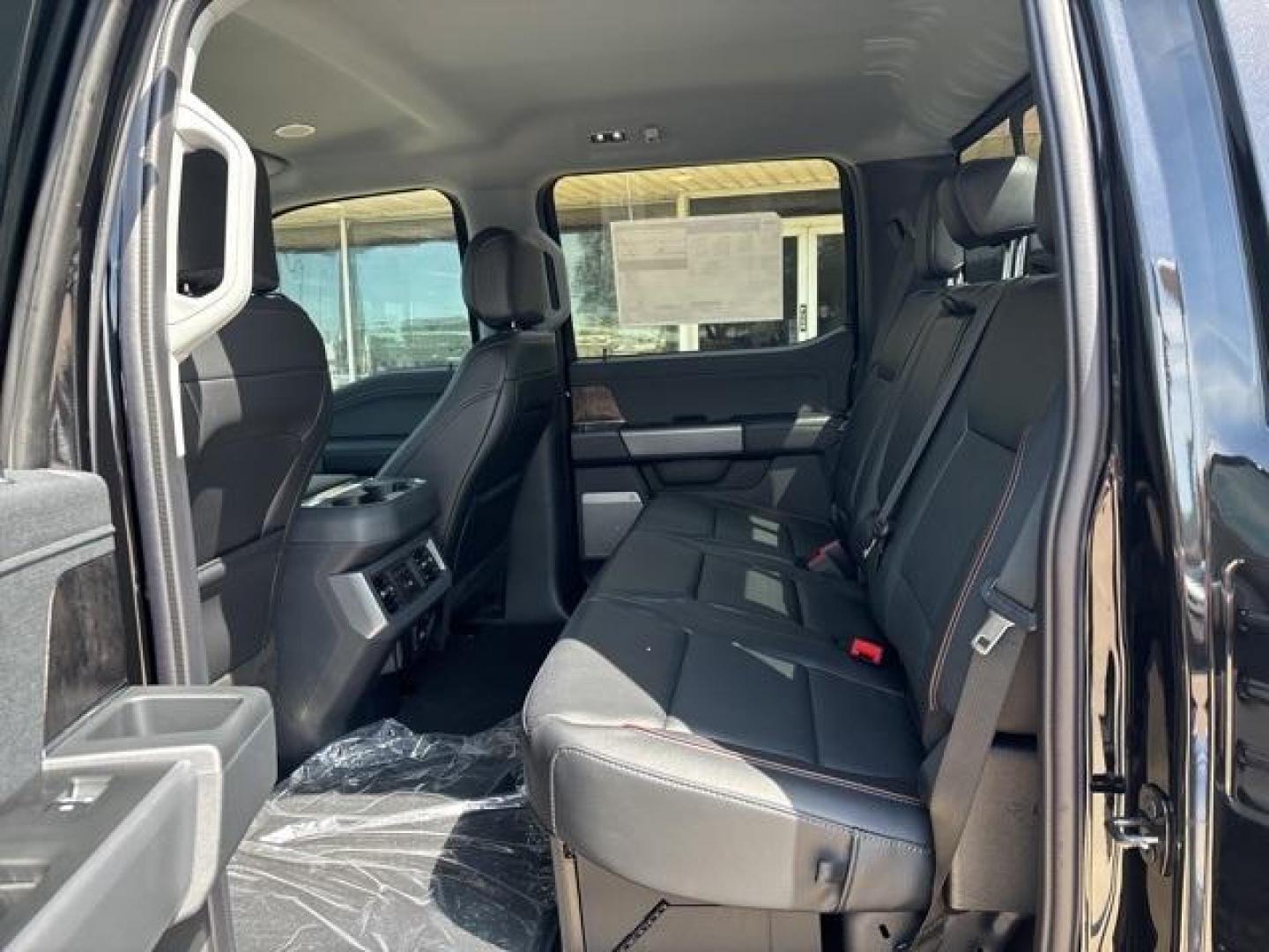 2024 Agate Black Metallic /Black Onyx Ford F-250SD Lariat (1FT8W2BT3RE) with an Power Stroke 6.7L V8 DI 32V OHV Turbodiesel engine, Automatic transmission, located at 1105 E Mulberry, Kaufman, TX, 75142, (972) 962-2151, 32.589550, -96.300926 - Agate Black Metallic 2024 Ford F-250SD 4D Extended Cab Lariat 4WD 10-Speed Automatic Power Stroke 6.7L V8 DI 32V OHV Turbodiesel 4WD.<br><br><br>Please call Paul Murrey Ford Inc. In Kaufman Texas A Family Dealership Since 1952 Serving the Dallas Fort Worth and East Texas areas for over 70 years. Ple - Photo#15