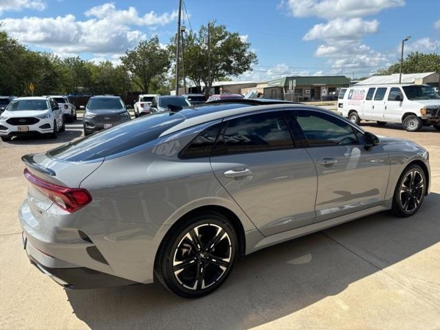 2022 Wolf Gray /Black Kia K5 GT-Line (5XXG64J24NG) with an I4 engine, Automatic transmission, located at 1105 E Mulberry, Kaufman, TX, 75142, (972) 962-2151, 32.589550, -96.300926 - Wolf Gray 2022 Kia K5 4D Sedan GT-Line FWD 8-Speed Automatic I4<br><br><br>27/37 City/Highway MPG<br><br><br>Please call Paul Murrey Ford Inc. In Kaufman Texas A Family Dealership Since 1952 Serving the Dallas Fort Worth and East Texas areas for over 70 years. Please call 972-962-2151 www.murreyford - Photo#5