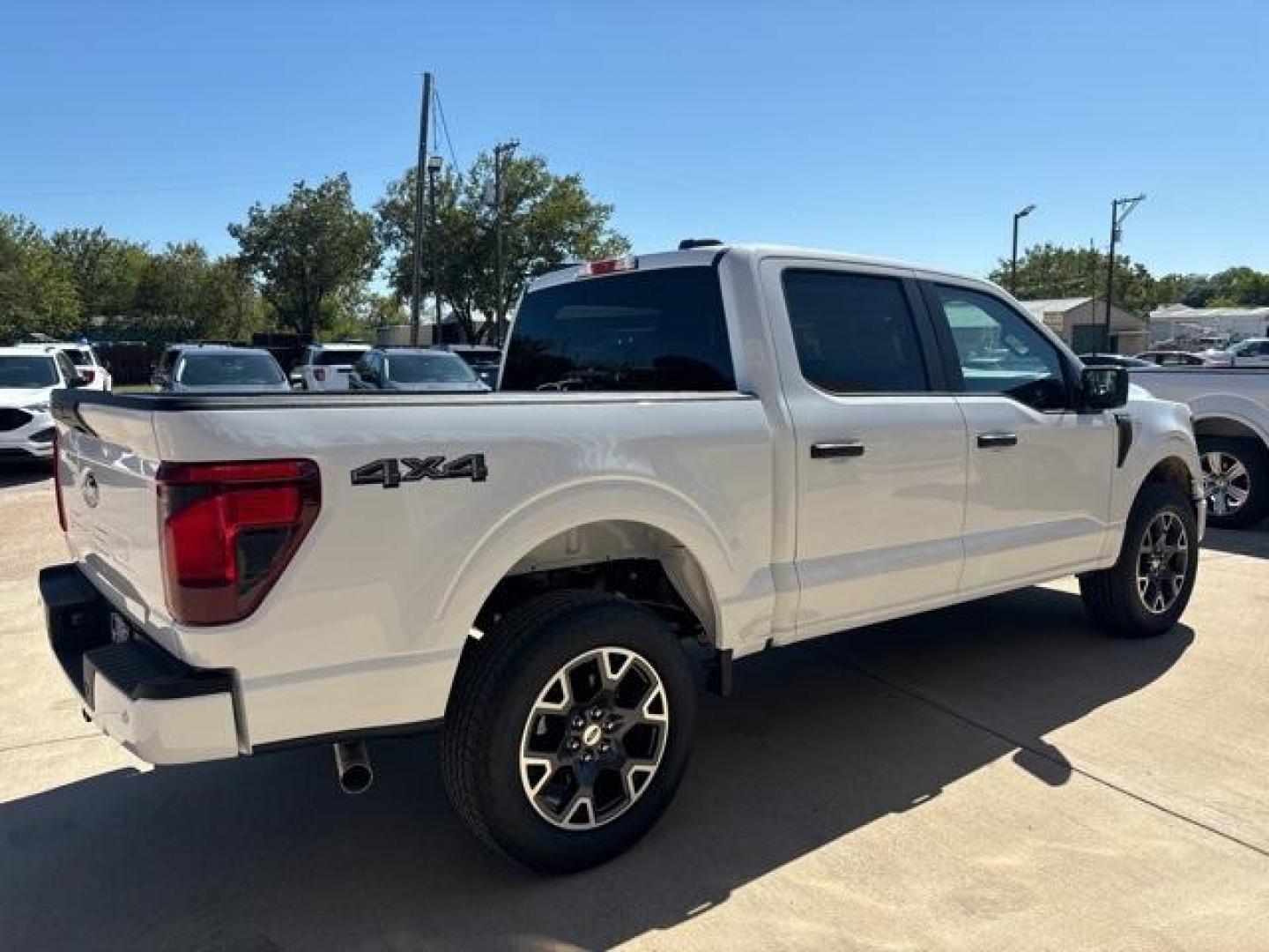 2024 Oxford White /Black Ford F-150 STX (1FTFW2L57RK) with an 5.0L V8 engine, Automatic transmission, located at 1105 E Mulberry, Kaufman, TX, 75142, (972) 962-2151, 32.589550, -96.300926 - Oxford White 2024 Ford F-150 4D SuperCrew STX 4WD 10-Speed Automatic 5.0L V8 4WD.<br><br><br>Please call Paul Murrey Ford Inc. In Kaufman Texas A Family Dealership Since 1952 Serving the Dallas Fort Worth and East Texas areas for over 70 years. Please call 972-962-2151 www.murreyford.com www.usedcar - Photo#5