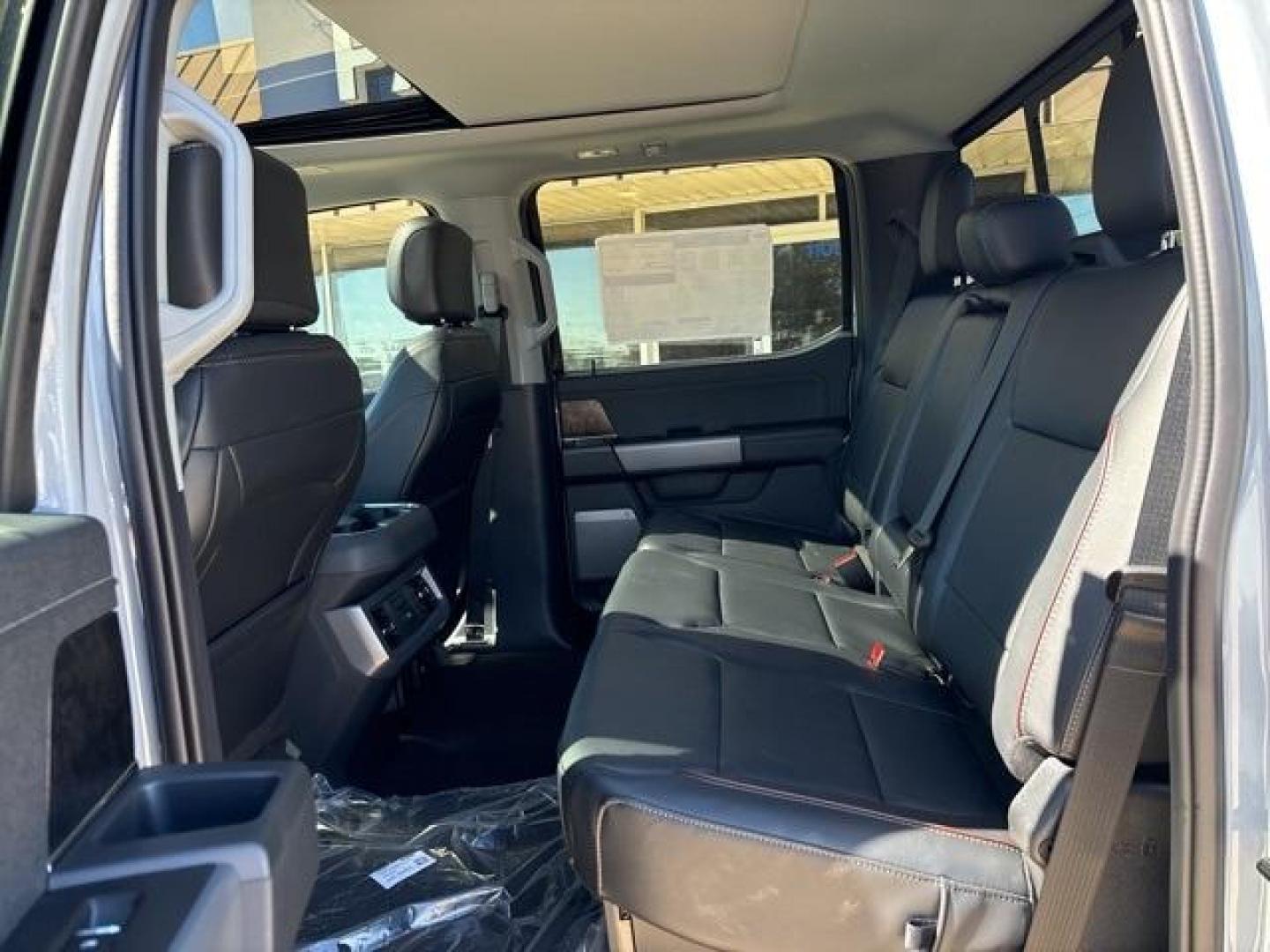 2024 Glacier Gray Metallic Tri-Coat /Black Onyx Ford F-250SD Lariat (1FT8W2BT5RE) with an Power Stroke 6.7L V8 DI 32V OHV Turbodiesel engine, Automatic transmission, located at 1105 E Mulberry, Kaufman, TX, 75142, (972) 962-2151, 32.589550, -96.300926 - Glacier Gray Metallic Tri-Coat 2024 Ford F-250SD 4D Extended Cab Lariat 4WD 10-Speed Automatic Power Stroke 6.7L V8 DI 32V OHV Turbodiesel 4WD.<br><br><br>Please call Paul Murrey Ford Inc. In Kaufman Texas A Family Dealership Since 1952 Serving the Dallas Fort Worth and East Texas areas for over 70 - Photo#15