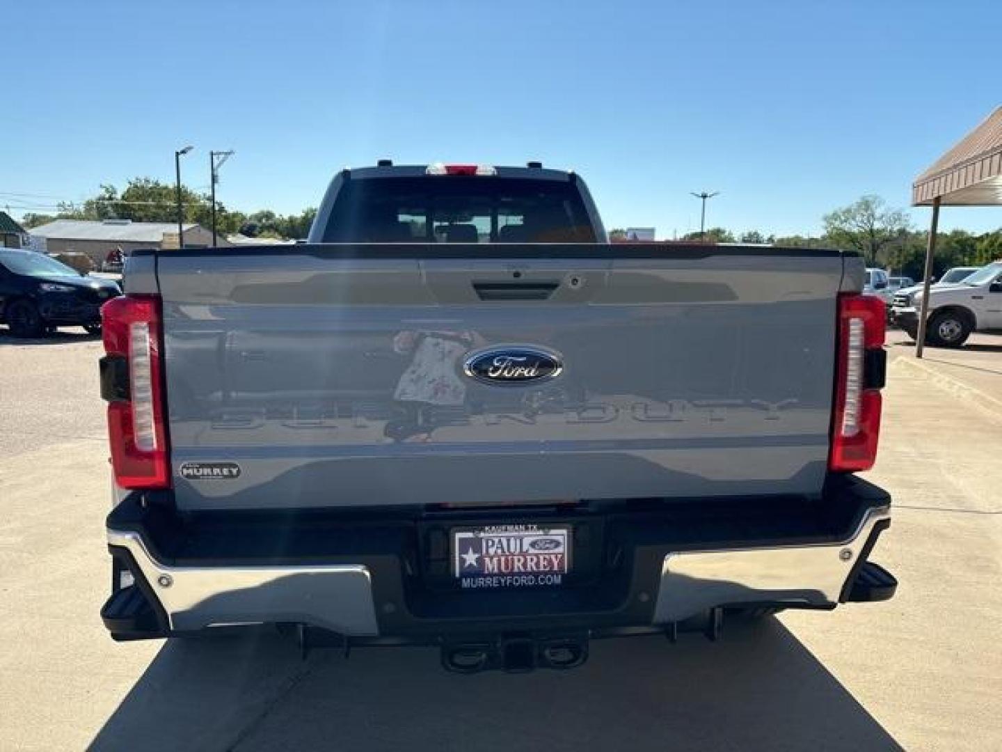 2024 Glacier Gray Metallic TriCoat /Black Ford F-350SD (1FT8W3DT3RE) with an Power Stroke 6.7L V8 DI 32V OHV Turbodiesel engine, Automatic transmission, located at 1105 E Mulberry, Kaufman, TX, 75142, (972) 962-2151, 32.589550, -96.300926 - Glacier Gray Metallic TriCoat 2024 Ford F-350SD 4D Crew Cab DRW 4WD 10-Speed Automatic Power Stroke 6.7L V8 DI 32V OHV Turbodiesel 4WD.<br><br><br>Please call Paul Murrey Ford Inc. In Kaufman Texas A Family Dealership Since 1952 Serving the Dallas Fort Worth and East Texas areas for over 70 years. P - Photo#4