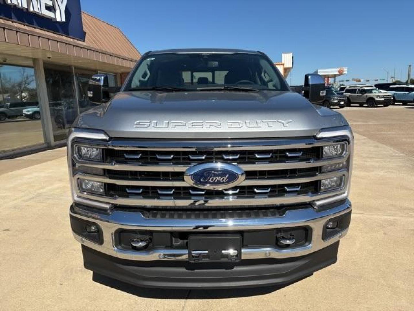 2024 Iconic Silver Metallic /Black Onyx Ford F-250SD Lariat (1FT8W2BT6RE) with an Power Stroke 6.7L V8 DI 32V OHV Turbodiesel engine, Automatic transmission, located at 1105 E Mulberry, Kaufman, TX, 75142, (972) 962-2151, 32.589550, -96.300926 - Iconic Silver Metallic 2024 Ford F-250SD 4D Crew Cab Lariat 4WD 10-Speed Automatic Power Stroke 6.7L V8 DI 32V OHV Turbodiesel 4WD.<br><br>Recent Arrival!<br><br><br>Please call Paul Murrey Ford Inc. In Kaufman Texas A Family Dealership Since 1952 Serving the Dallas Fort Worth and East Texas areas f - Photo#6