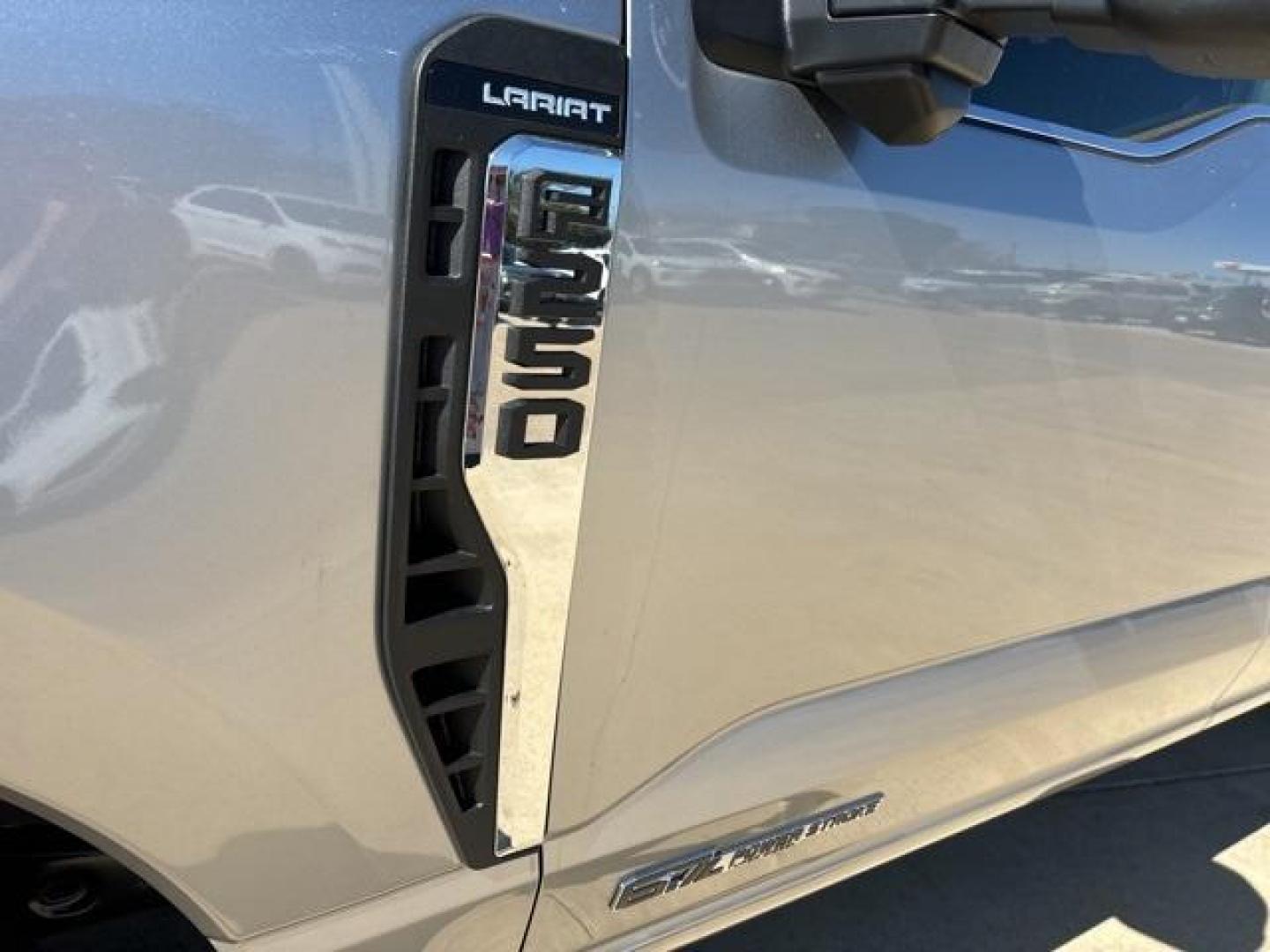 2024 Iconic Silver Metallic /Black Onyx Ford F-250SD Lariat (1FT8W2BT6RE) with an Power Stroke 6.7L V8 DI 32V OHV Turbodiesel engine, Automatic transmission, located at 1105 E Mulberry, Kaufman, TX, 75142, (972) 962-2151, 32.589550, -96.300926 - Iconic Silver Metallic 2024 Ford F-250SD 4D Crew Cab Lariat 4WD 10-Speed Automatic Power Stroke 6.7L V8 DI 32V OHV Turbodiesel 4WD.<br><br>Recent Arrival!<br><br><br>Please call Paul Murrey Ford Inc. In Kaufman Texas A Family Dealership Since 1952 Serving the Dallas Fort Worth and East Texas areas f - Photo#7