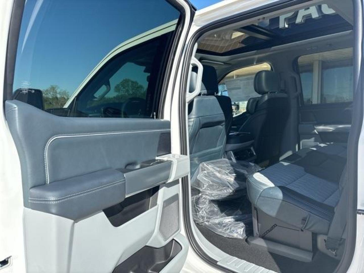 2024 Star White Metallic Tri-Coat /Admiral Blue Light Slate Ford F-250SD (1FT8W2BM9RE) with an 6.7L High Output Power Stroke V8 Diesel engine, Automatic transmission, located at 1105 E Mulberry, Kaufman, TX, 75142, (972) 962-2151, 32.589550, -96.300926 - Star White Metallic Tri-Coat 2024 Ford F-250SD 4D Crew Cab 4WD 10-Speed Automatic 6.7L High Output Power Stroke V8 Diesel 4WD.<br><br><br>Please call Paul Murrey Ford Inc. In Kaufman Texas A Family Dealership Since 1952 Serving the Dallas Fort Worth and East Texas areas for over 70 years. Please cal - Photo#14