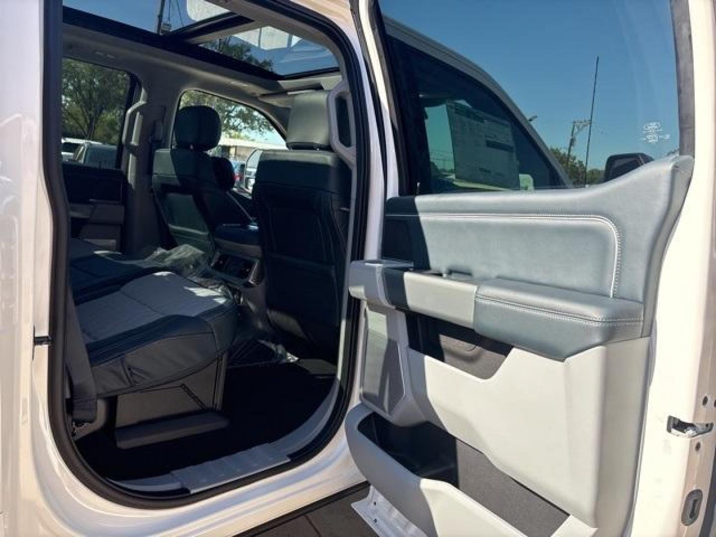 2024 Star White Metallic Tri-Coat /Admiral Blue Light Slate Ford F-250SD (1FT8W2BM9RE) with an 6.7L High Output Power Stroke V8 Diesel engine, Automatic transmission, located at 1105 E Mulberry, Kaufman, TX, 75142, (972) 962-2151, 32.589550, -96.300926 - Star White Metallic Tri-Coat 2024 Ford F-250SD 4D Crew Cab 4WD 10-Speed Automatic 6.7L High Output Power Stroke V8 Diesel 4WD.<br><br><br>Please call Paul Murrey Ford Inc. In Kaufman Texas A Family Dealership Since 1952 Serving the Dallas Fort Worth and East Texas areas for over 70 years. Please cal - Photo#20