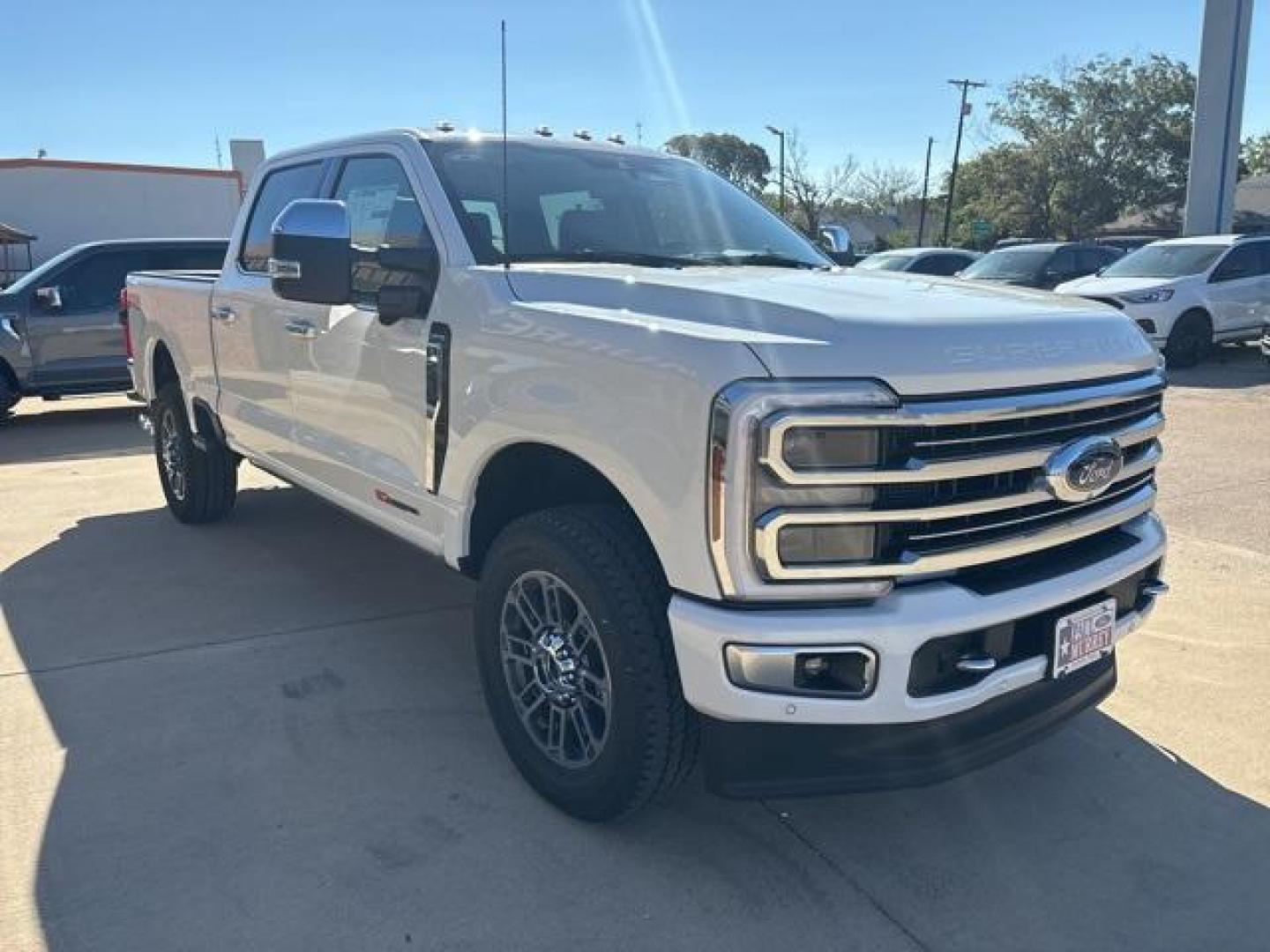 2024 Star White Metallic Tri-Coat /Admiral Blue Light Slate Ford F-250SD (1FT8W2BM9RE) with an 6.7L High Output Power Stroke V8 Diesel engine, Automatic transmission, located at 1105 E Mulberry, Kaufman, TX, 75142, (972) 962-2151, 32.589550, -96.300926 - Star White Metallic Tri-Coat 2024 Ford F-250SD 4D Crew Cab 4WD 10-Speed Automatic 6.7L High Output Power Stroke V8 Diesel 4WD.<br><br><br>Please call Paul Murrey Ford Inc. In Kaufman Texas A Family Dealership Since 1952 Serving the Dallas Fort Worth and East Texas areas for over 70 years. Please cal - Photo#5