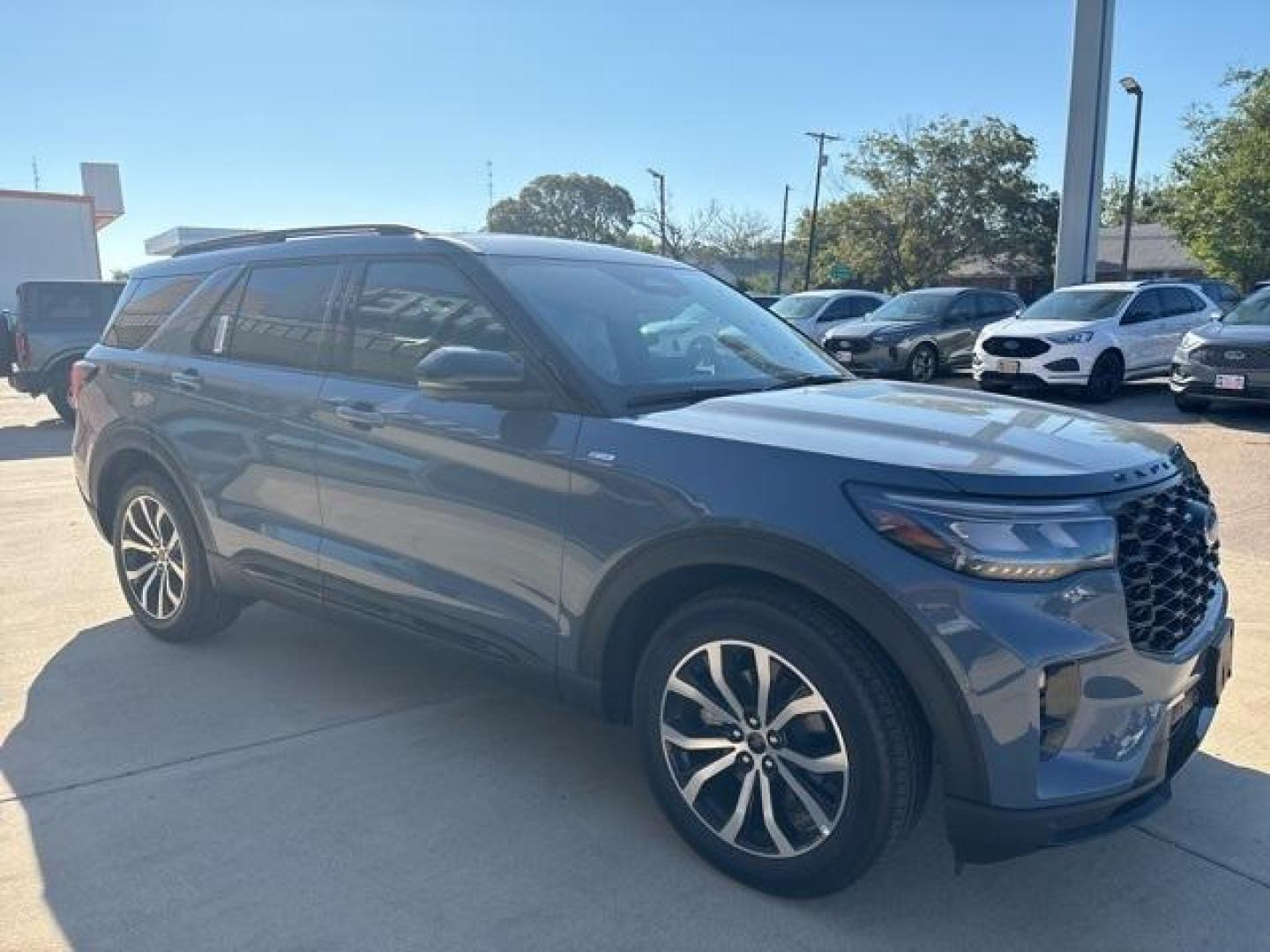 2025 Vapor Blue Metallic /Onyx Interior Ford Explorer ST-Line (1FMUK7KH8SG) with an 2.3L EcoBoost I-4 engine, Automatic transmission, located at 1105 E Mulberry, Kaufman, TX, 75142, (972) 962-2151, 32.589550, -96.300926 - Photo#1