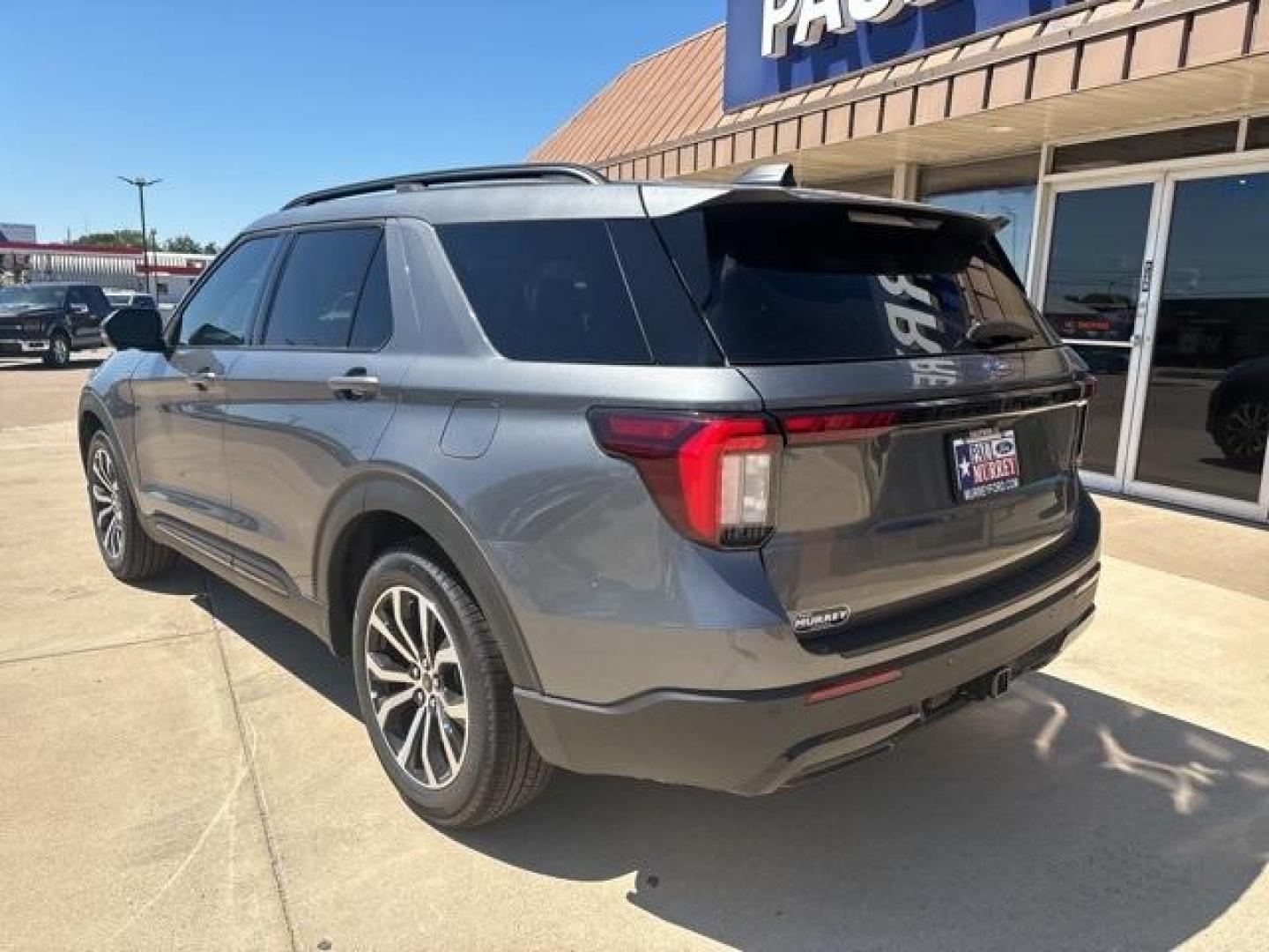 2025 Carbonized Gray Metallic /Onyx Ford Explorer ST-Line (1FMUK7KH0SG) with an 2.3L EcoBoost I-4 engine, Automatic transmission, located at 1105 E Mulberry, Kaufman, TX, 75142, (972) 962-2151, 32.589550, -96.300926 - Carbonized Gray Metallic 2025 Ford Explorer 4D Sport Utility ST-Line RWD 10-Speed Automatic 2.3L EcoBoost I-4<br><br>21/28 City/Highway MPG<br><br><br>Please call Paul Murrey Ford Inc. In Kaufman Texas A Family Dealership Since 1952 Serving the Dallas Fort Worth and East Texas areas for over 70 year - Photo#3