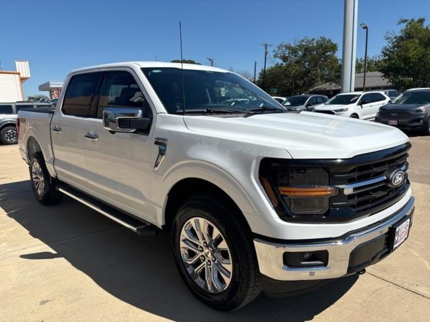 2024 Oxford White /Dark Slate Ford F-150 XLT (1FTFW3L56RK) with an 5.0L V8 engine, Automatic transmission, located at 1105 E Mulberry, Kaufman, TX, 75142, (972) 962-2151, 32.589550, -96.300926 - White / Oxford White 2024 Ford F-150 4D SuperCrew XLT 4WD 10-Speed Automatic 5.0L V8 4WD.<br><br>Recent Arrival!<br><br><br>Please call Paul Murrey Ford Inc. In Kaufman Texas A Family Dealership Since 1952 Serving the Dallas Fort Worth and East Texas areas for over 70 years. Please call 972-962-2151 - Photo#6