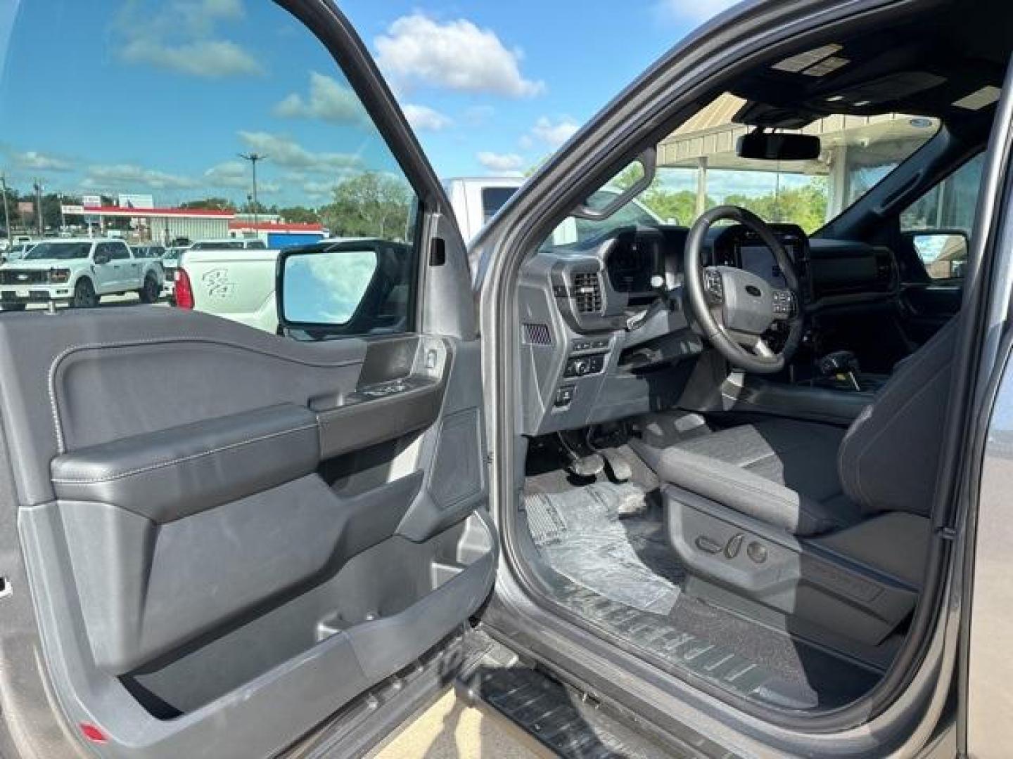 2024 Carbonized Gray Metallic /Black Sport Ford F-150 XLT (1FTFW3L80RK) with an 3.5L V6 EcoBoost engine, Automatic transmission, located at 1105 E Mulberry, Kaufman, TX, 75142, (972) 962-2151, 32.589550, -96.300926 - Gray 2024 Ford F-150 4D SuperCrew XLT 4WD 10-Speed Automatic 3.5L V6 EcoBoost 4WD.<br><br>Recent Arrival!<br><br><br>Please call Paul Murrey Ford Inc. In Kaufman Texas A Family Dealership Since 1952 Serving the Dallas Fort Worth and East Texas areas for over 70 years. Please call 972-962-2151 www.mu - Photo#9