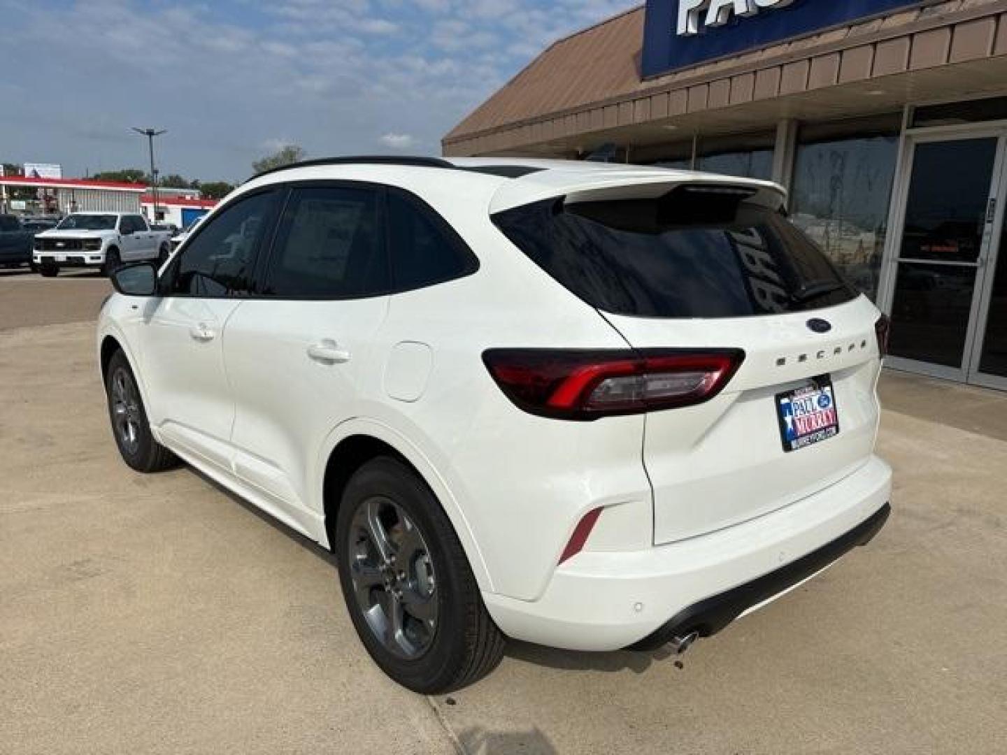 2024 Star White Metallic Tri-Coat /Ebony W/Red Stitch Ford Escape ST-Line (1FMCU0MNXRU) with an 1.5L EcoBoost engine, Automatic transmission, located at 1105 E Mulberry, Kaufman, TX, 75142, (972) 962-2151, 32.589550, -96.300926 - Star White Metallic Tri-Coat 2024 Ford Escape 4D Sport Utility ST-Line FWD 8-Speed Automatic 1.5L EcoBoost<br><br>Recent Arrival! 27/34 City/Highway MPG<br><br><br>Please call Paul Murrey Ford Inc. In Kaufman Texas A Family Dealership Since 1952 Serving the Dallas Fort Worth and East Texas areas for - Photo#3