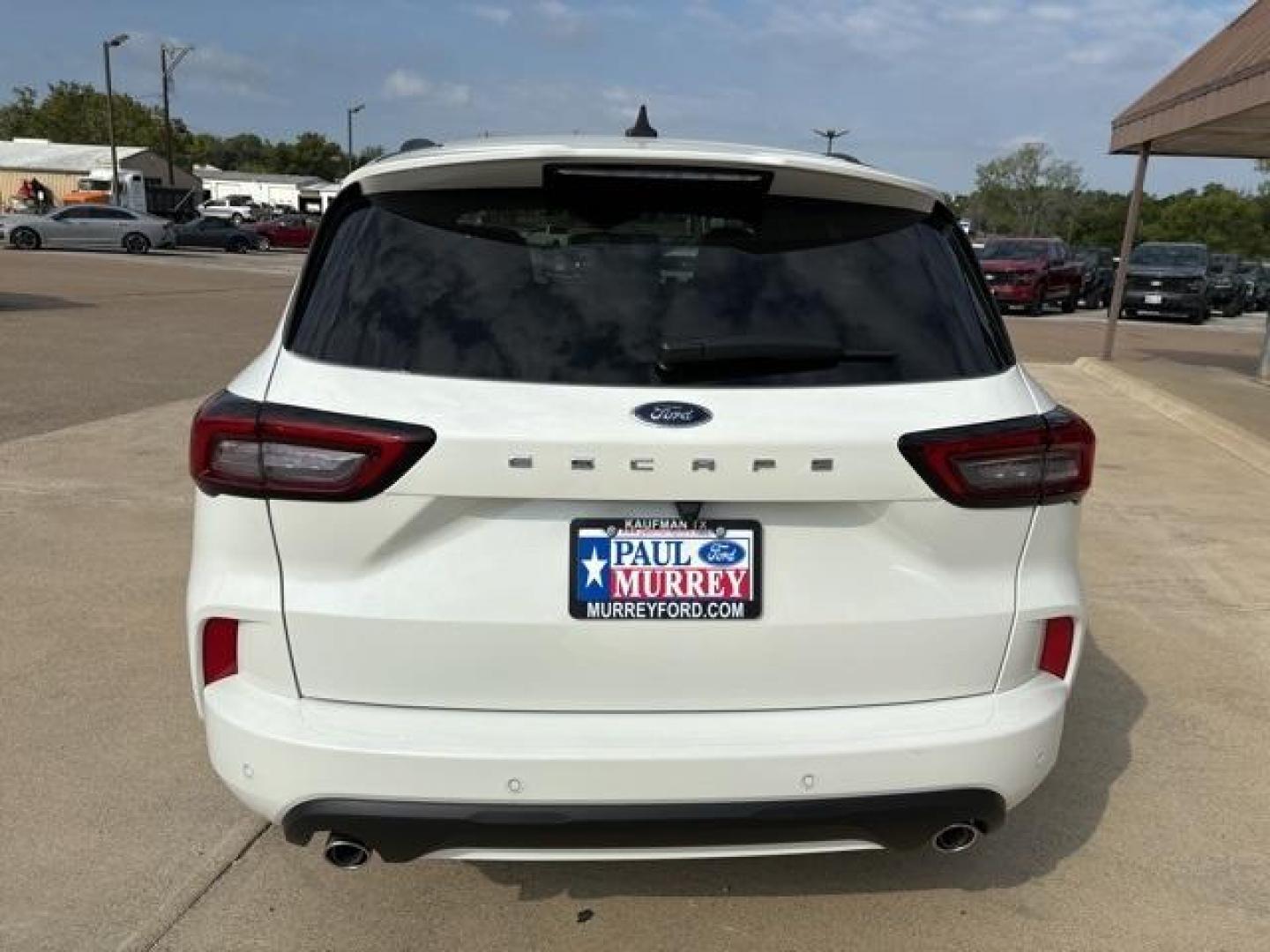 2024 Star White Metallic Tri-Coat /Ebony W/Red Stitch Ford Escape ST-Line (1FMCU0MNXRU) with an 1.5L EcoBoost engine, Automatic transmission, located at 1105 E Mulberry, Kaufman, TX, 75142, (972) 962-2151, 32.589550, -96.300926 - Star White Metallic Tri-Coat 2024 Ford Escape 4D Sport Utility ST-Line FWD 8-Speed Automatic 1.5L EcoBoost<br><br>Recent Arrival! 27/34 City/Highway MPG<br><br><br>Please call Paul Murrey Ford Inc. In Kaufman Texas A Family Dealership Since 1952 Serving the Dallas Fort Worth and East Texas areas for - Photo#4