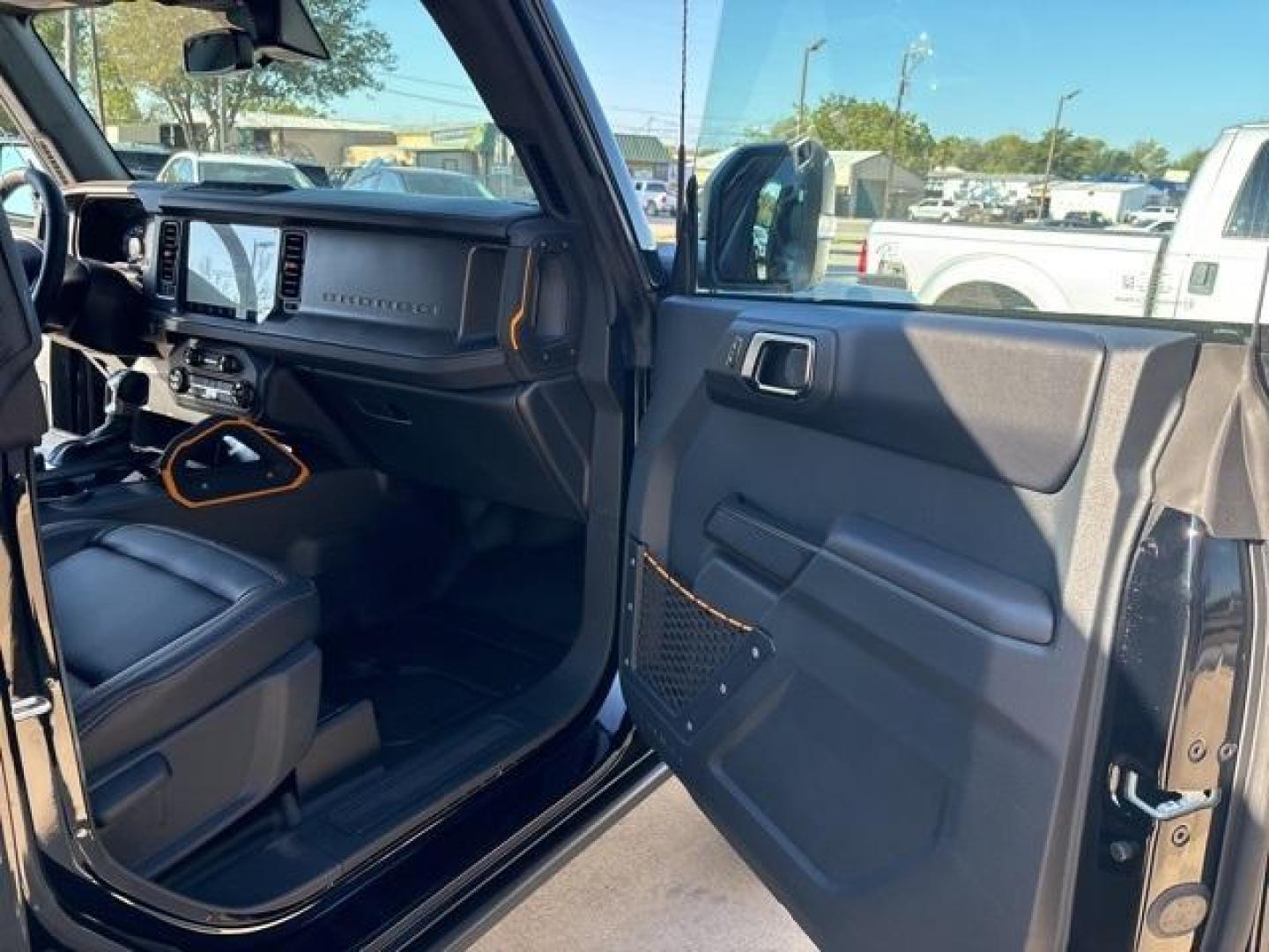 2024 Shadow Black /Black Onyx Interior Ford Bronco Badlands (1FMEE9BP6RL) with an 2.7L EcoBoost V6 engine, Automatic transmission, located at 1105 E Mulberry, Kaufman, TX, 75142, (972) 962-2151, 32.589550, -96.300926 - Shadow Black 2024 Ford Bronco 4D Sport Utility Badlands 4WD 10-Speed Automatic 2.7L EcoBoost V6<br><br>Recent Arrival!<br><br><br>Please call Paul Murrey Ford Inc. In Kaufman Texas A Family Dealership Since 1952 Serving the Dallas Fort Worth and East Texas areas for over 70 years. Please call 972-96 - Photo#15