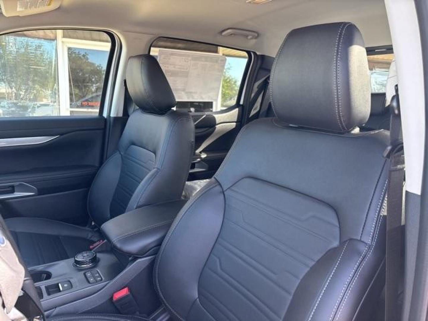 2024 Oxford White /Ebony Ford Ranger Lariat (1FTER4JH8RL) with an EcoBoost 2.3L I4 GTDi DOHC Turbocharged VCT engine, Automatic transmission, located at 1105 E Mulberry, Kaufman, TX, 75142, (972) 962-2151, 32.589550, -96.300926 - Oxford White 2024 Ford Ranger 4D Crew Cab Lariat RWD 10-Speed Automatic EcoBoost 2.3L I4 GTDi DOHC Turbocharged VCT<br><br><br>Please call Paul Murrey Ford Inc. In Kaufman Texas A Family Dealership Since 1952 Serving the Dallas Fort Worth and East Texas areas for over 70 years. Please call 972-962-2 - Photo#11