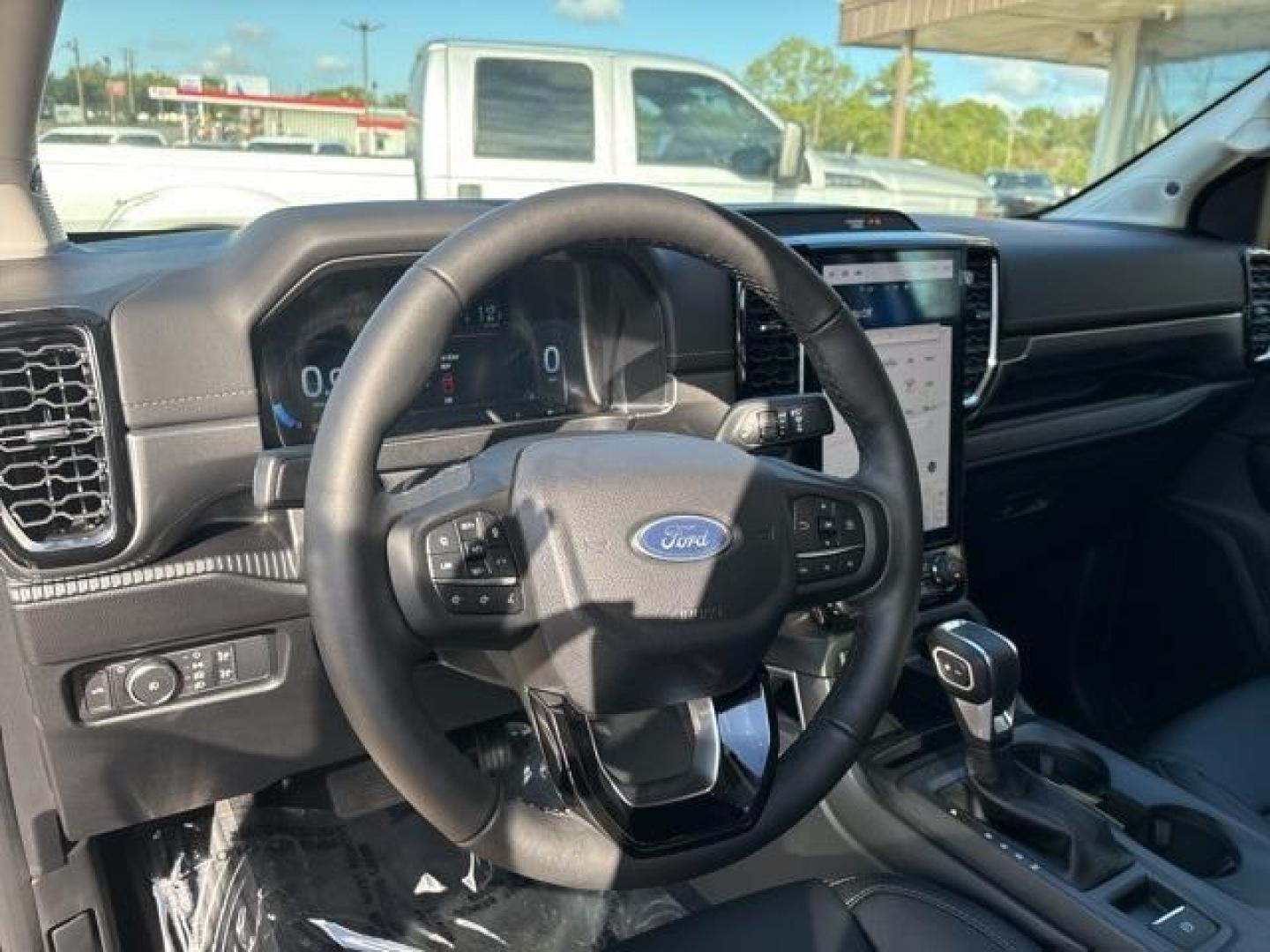 2024 Oxford White /Ebony Ford Ranger Lariat (1FTER4JH8RL) with an EcoBoost 2.3L I4 GTDi DOHC Turbocharged VCT engine, Automatic transmission, located at 1105 E Mulberry, Kaufman, TX, 75142, (972) 962-2151, 32.589550, -96.300926 - Oxford White 2024 Ford Ranger 4D Crew Cab Lariat RWD 10-Speed Automatic EcoBoost 2.3L I4 GTDi DOHC Turbocharged VCT<br><br><br>Please call Paul Murrey Ford Inc. In Kaufman Texas A Family Dealership Since 1952 Serving the Dallas Fort Worth and East Texas areas for over 70 years. Please call 972-962-2 - Photo#13