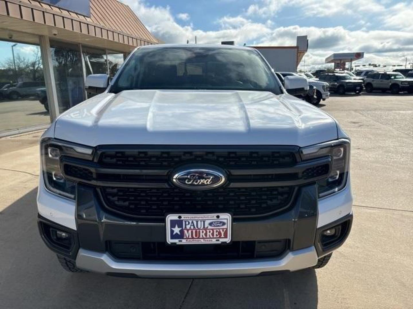 2024 Oxford White /Ebony Ford Ranger Lariat (1FTER4JH8RL) with an EcoBoost 2.3L I4 GTDi DOHC Turbocharged VCT engine, Automatic transmission, located at 1105 E Mulberry, Kaufman, TX, 75142, (972) 962-2151, 32.589550, -96.300926 - Oxford White 2024 Ford Ranger 4D Crew Cab Lariat RWD 10-Speed Automatic EcoBoost 2.3L I4 GTDi DOHC Turbocharged VCT<br><br><br>Please call Paul Murrey Ford Inc. In Kaufman Texas A Family Dealership Since 1952 Serving the Dallas Fort Worth and East Texas areas for over 70 years. Please call 972-962-2 - Photo#6