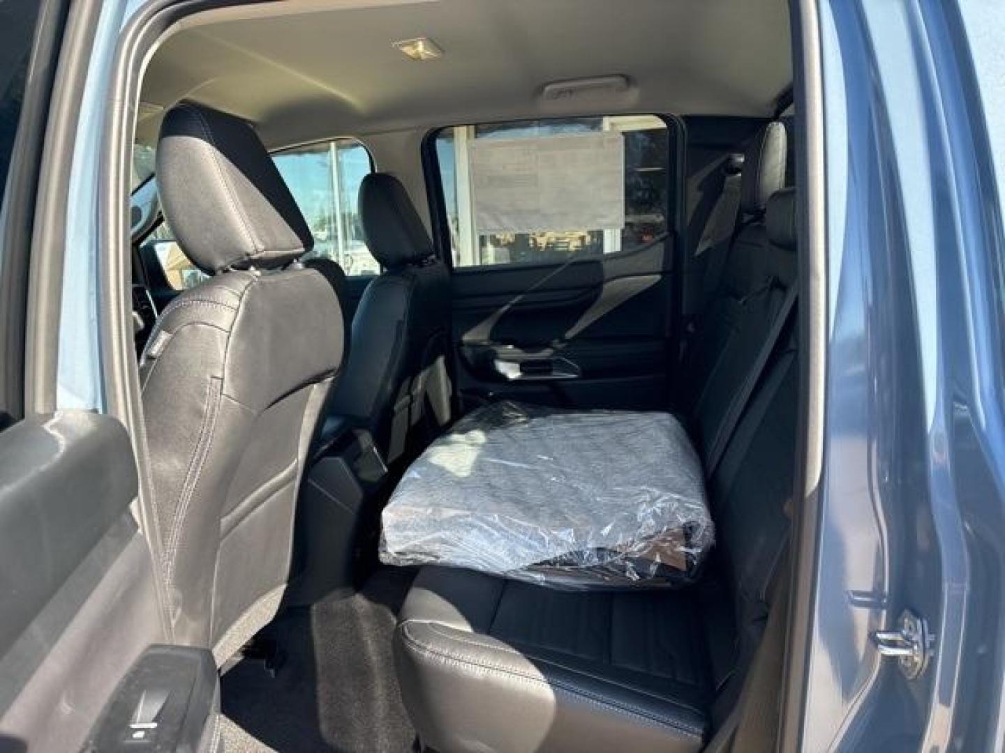 2024 Azure Gray Metallic Tri-Coat /Ebony Interior Trim Ford Ranger Lariat (1FTER4KH8RL) with an EcoBoost 2.3L I4 GTDi DOHC Turbocharged VCT engine, Automatic transmission, located at 1105 E Mulberry, Kaufman, TX, 75142, (972) 962-2151, 32.589550, -96.300926 - Azure Gray Metallic Tri-Coat 2024 Ford Ranger 4D Crew Cab Lariat 4WD 10-Speed Automatic EcoBoost 2.3L I4 GTDi DOHC Turbocharged VCT 4WD.<br><br><br>Please call Paul Murrey Ford Inc. In Kaufman Texas A Family Dealership Since 1952 Serving the Dallas Fort Worth and East Texas areas for over 70 years. - Photo#16