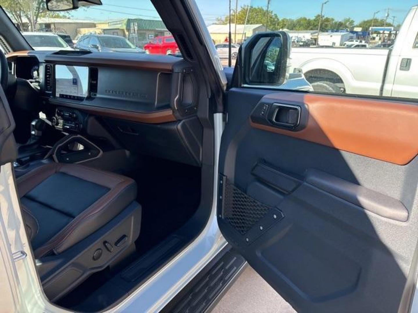 2024 Cactus Gray /Black Onyx Interior Ford Bronco Outer Banks (1FMDE8BH3RL) with an 2.3L EcoBoost I-4 engine, Automatic transmission, located at 1105 E Mulberry, Kaufman, TX, 75142, (972) 962-2151, 32.589550, -96.300926 - Cactus Gray 2024 Ford Bronco 4D Sport Utility Outer Banks 4WD 10-Speed Automatic 2.3L EcoBoost I-4<br><br>Recent Arrival!<br><br><br>Please call Paul Murrey Ford Inc. In Kaufman Texas A Family Dealership Since 1952 Serving the Dallas Fort Worth and East Texas areas for over 70 years. Please call 972 - Photo#15